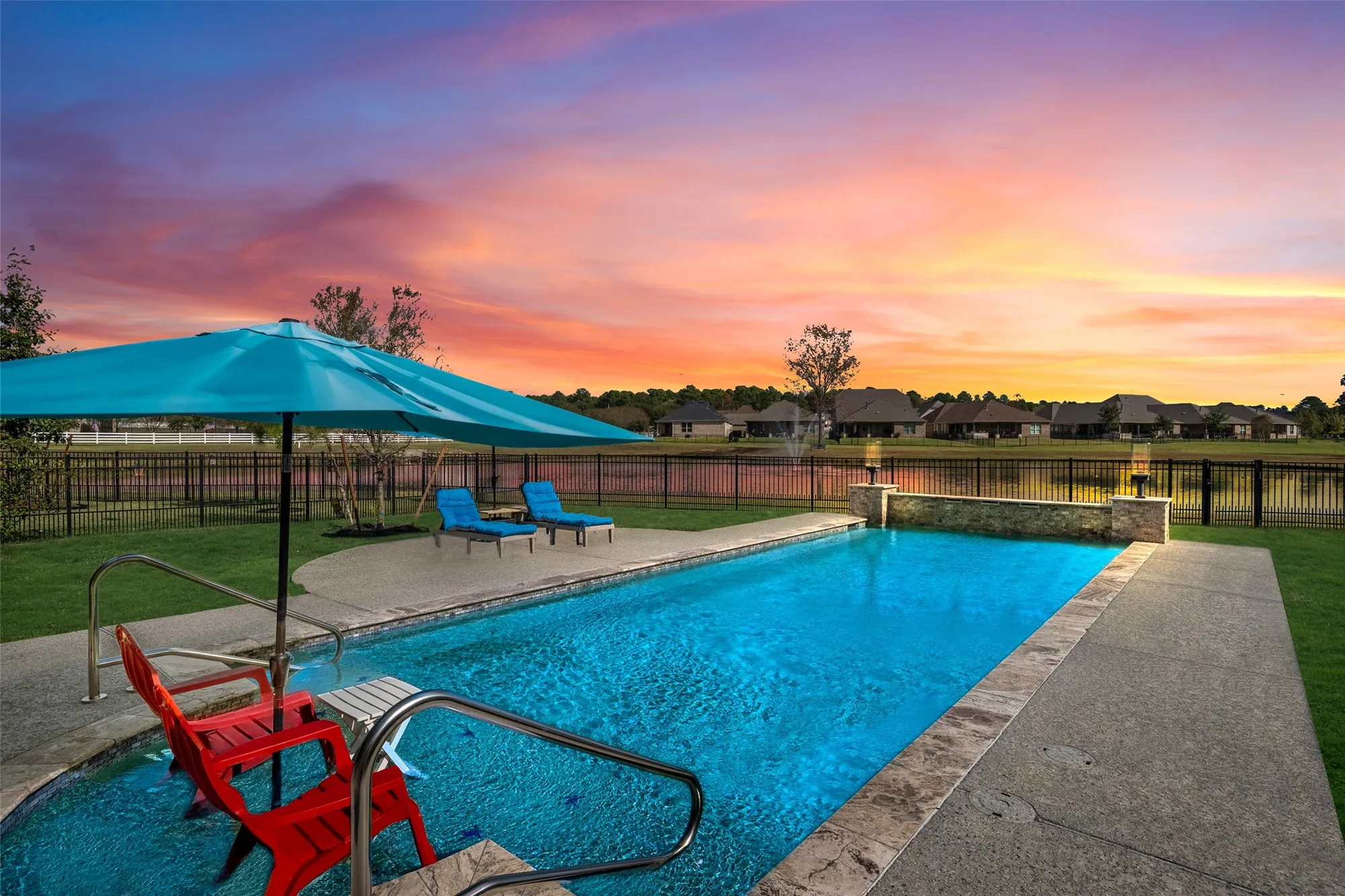 Property Slideshow image 23 of 37 | 5634 fountain villas way, Conroe, TX, 77304