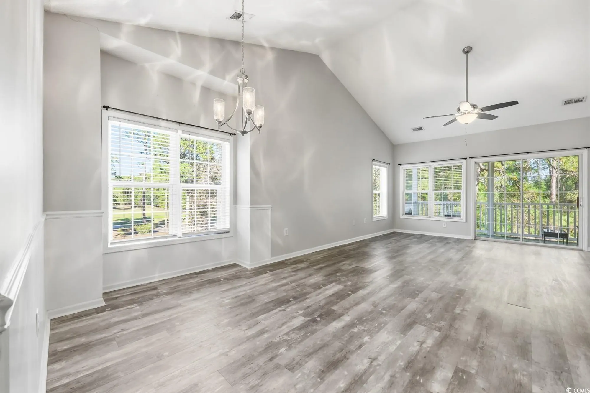 Property Slideshow image 11 of 40 | 5828 longwood dr 12-301, Murrells Inlet, SC, 29576