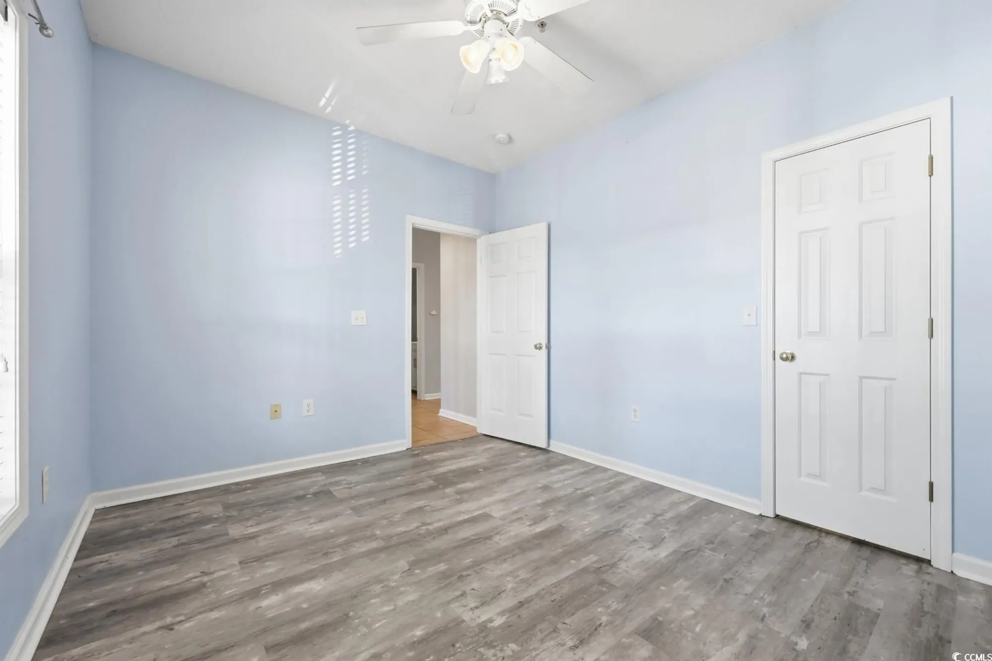 Property Slideshow image 8 of 40 | 5828 longwood dr 12-301, Murrells Inlet, SC, 29576