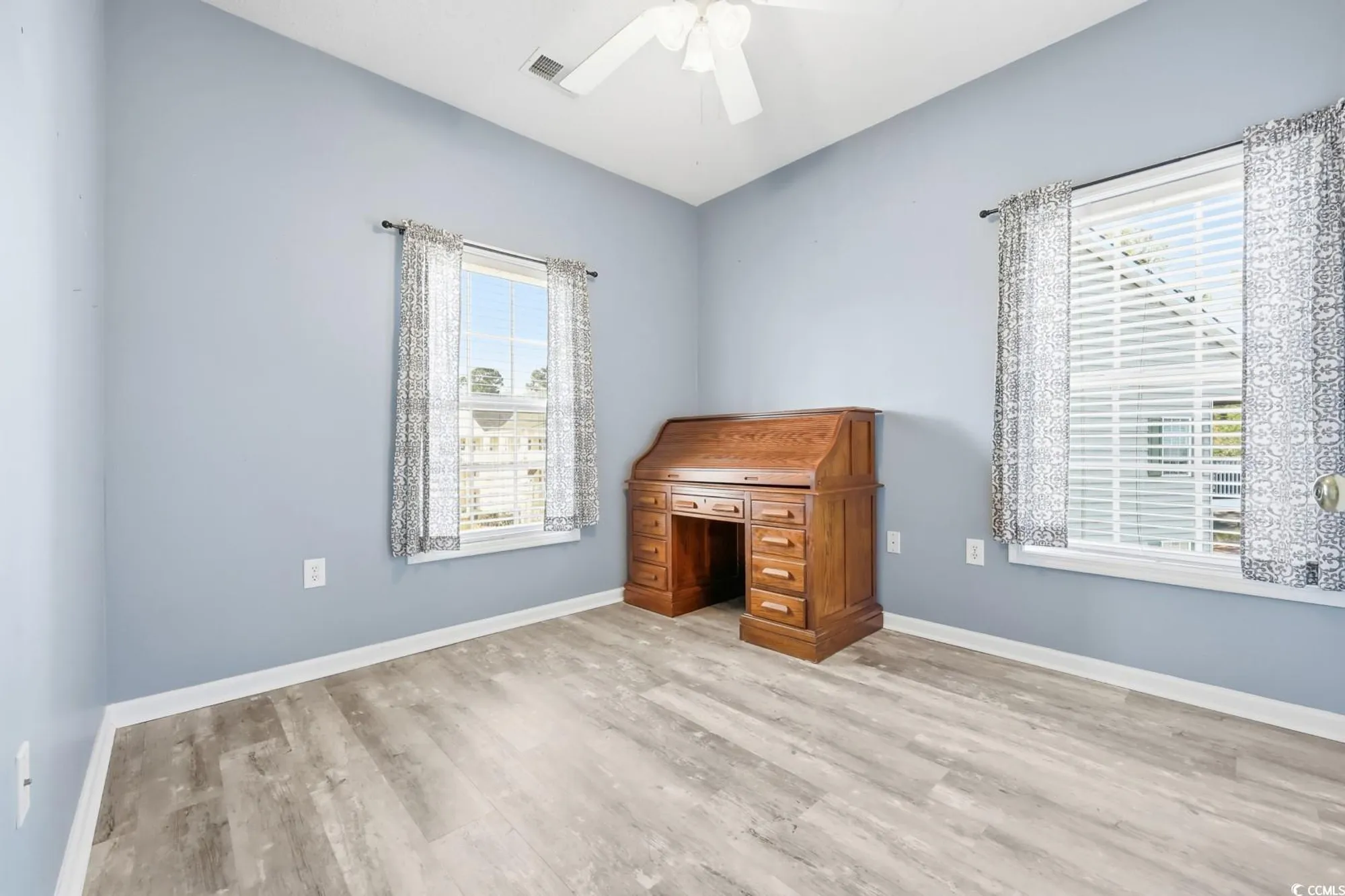 Property Slideshow image 9 of 40 | 5828 longwood dr 12-301, Murrells Inlet, SC, 29576