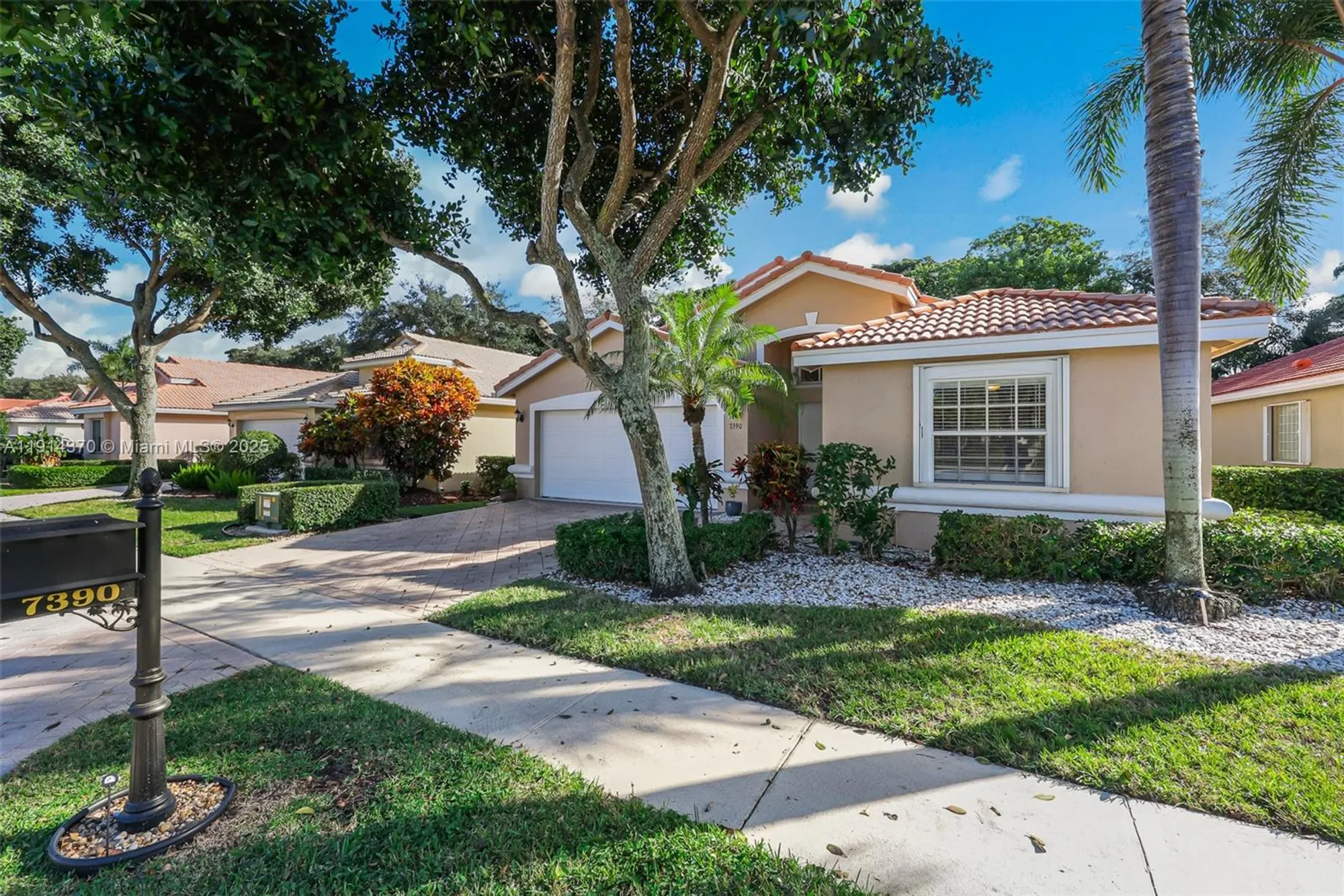 Property Slideshow image 2 of 67 | 7390 lugano dr, Boynton Beach, FL, 33437