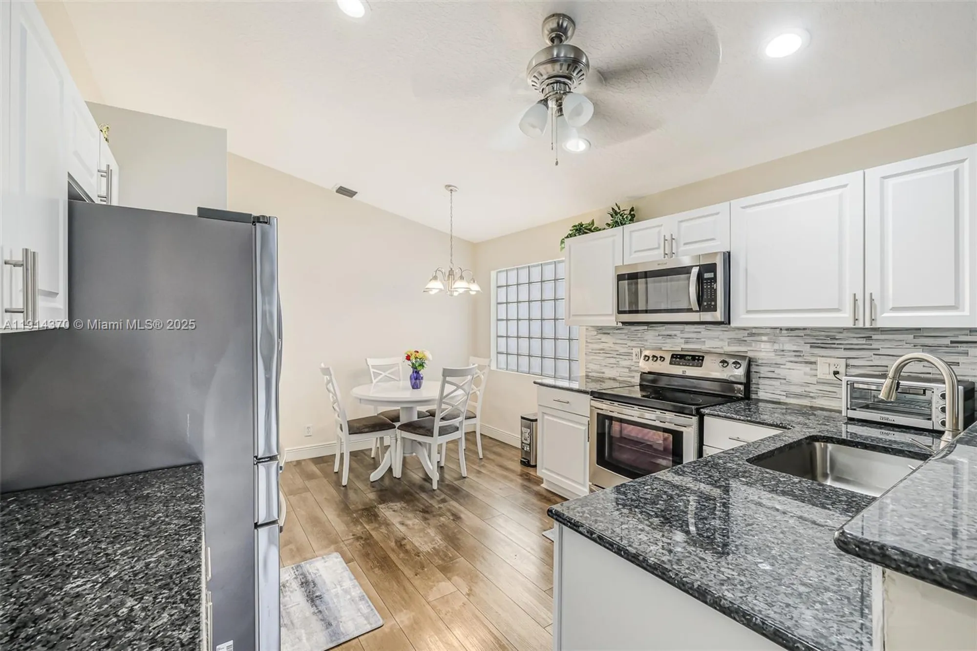Property Slideshow image 23 of 67 | 7390 lugano dr, Boynton Beach, FL, 33437
