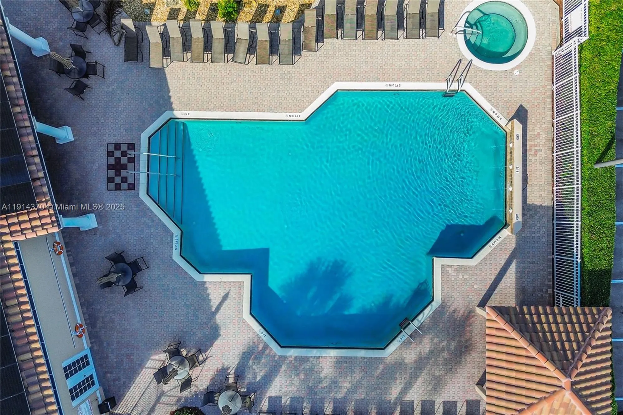 Property Slideshow image 46 of 67 | 7390 lugano dr, Boynton Beach, FL, 33437