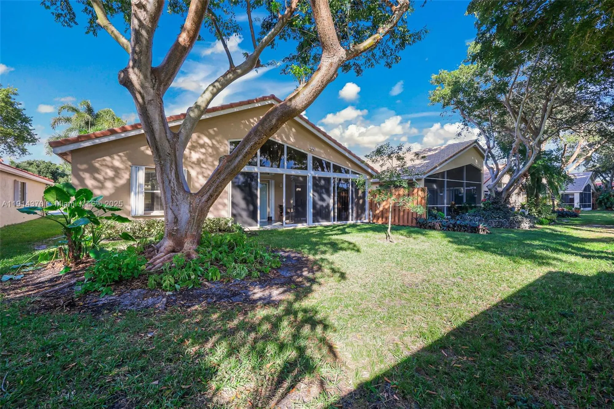 Property Slideshow image 40 of 67 | 7390 lugano dr, Boynton Beach, FL, 33437