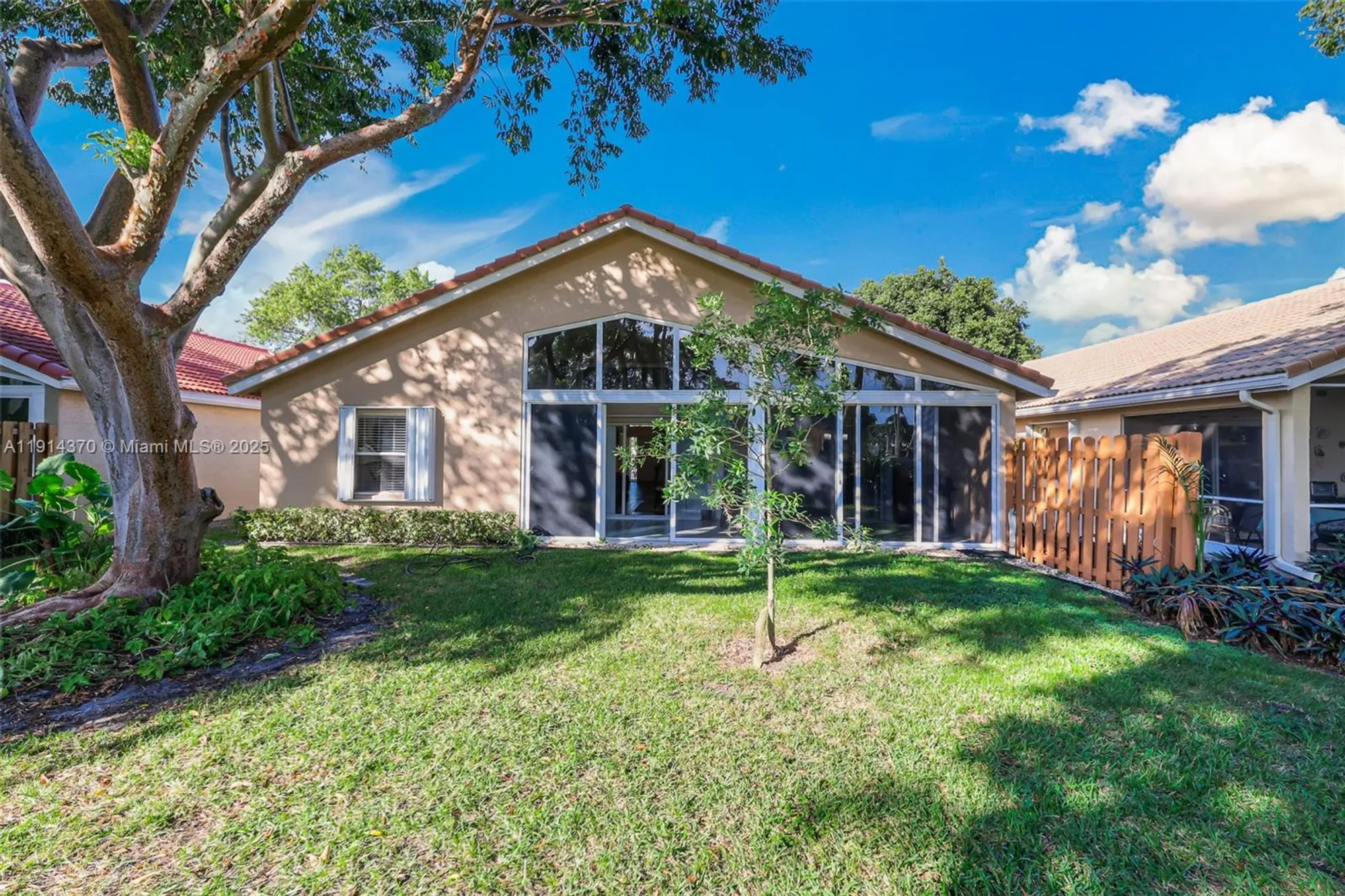 Property Slideshow image 41 of 67 | 7390 lugano dr, Boynton Beach, FL, 33437