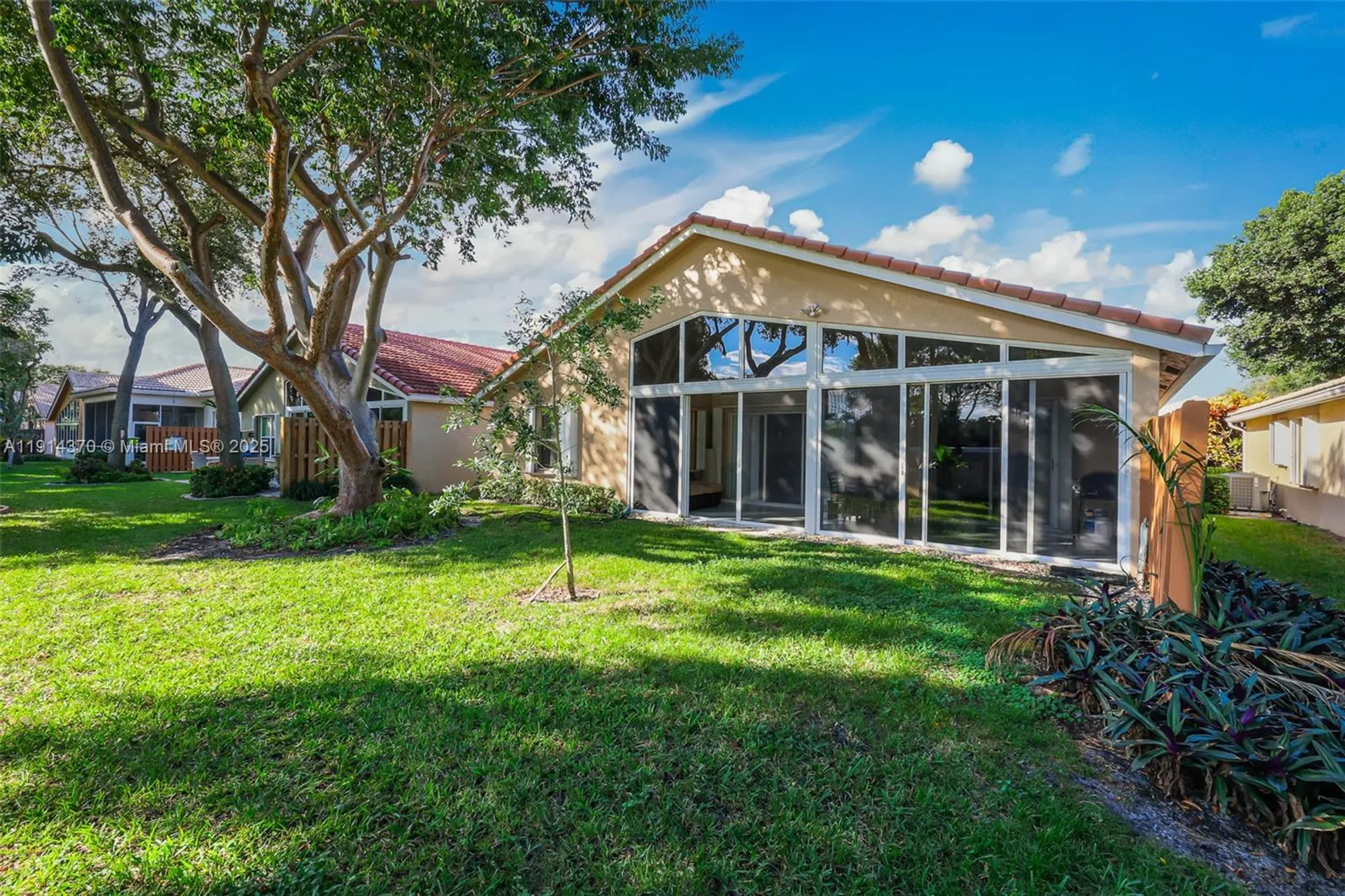 Property Slideshow image 42 of 67 | 7390 lugano dr, Boynton Beach, FL, 33437