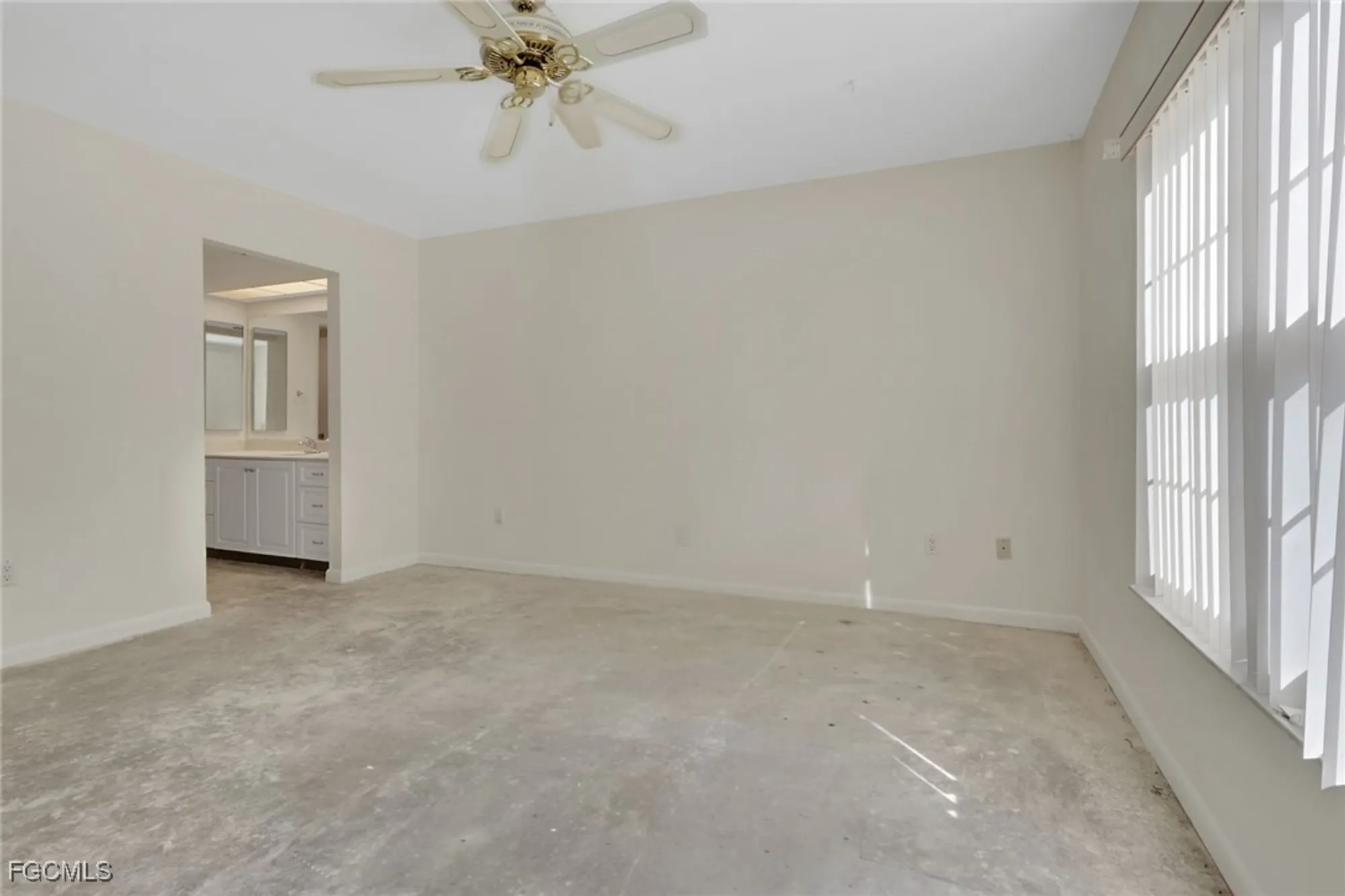 Property Slideshow image 15 of 34 | 1322 s brandywine cir 1, Fort Myers, FL, 33919