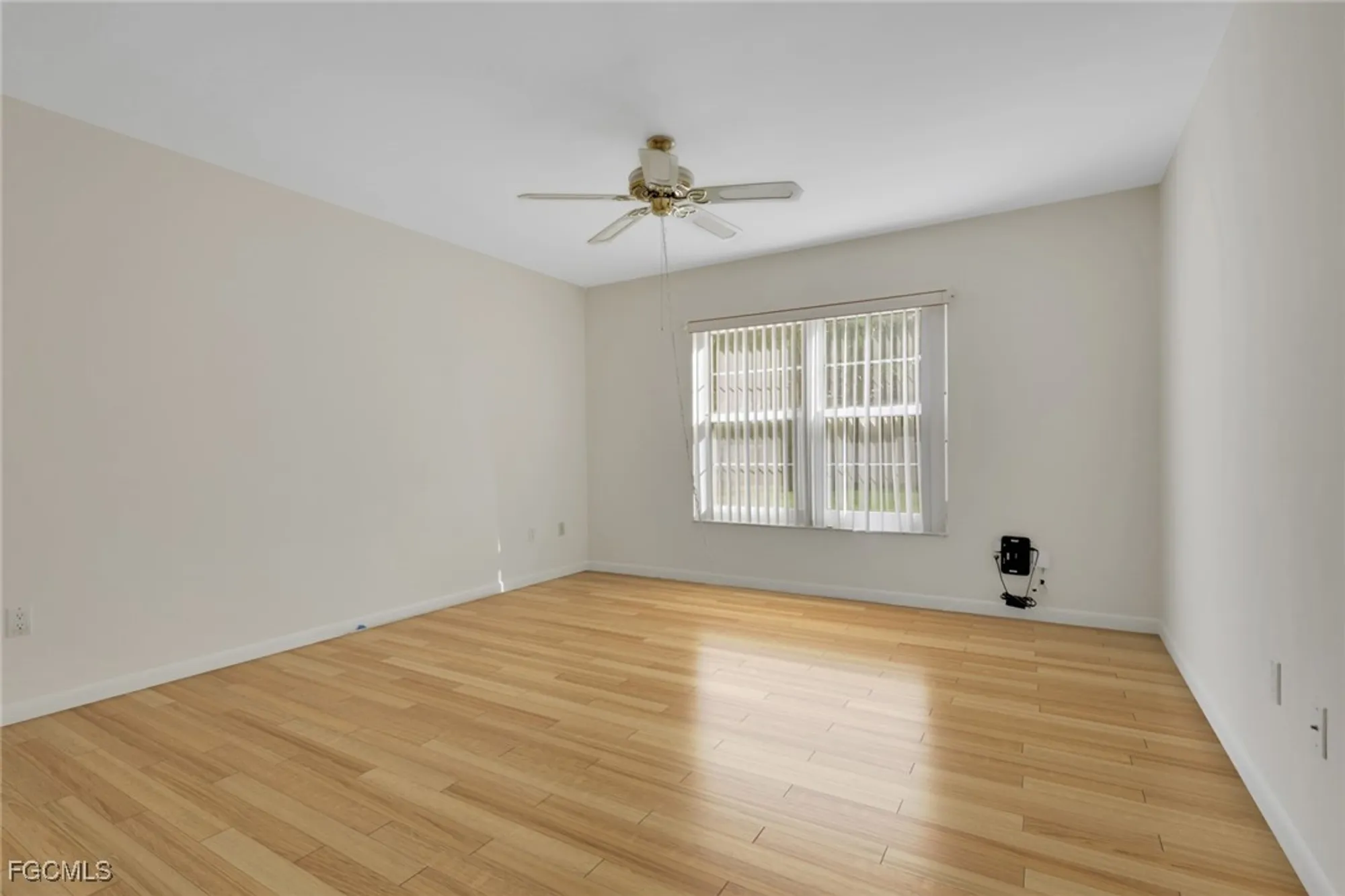 Property Slideshow image 13 of 34 | 1322 s brandywine cir 1, Fort Myers, FL, 33919