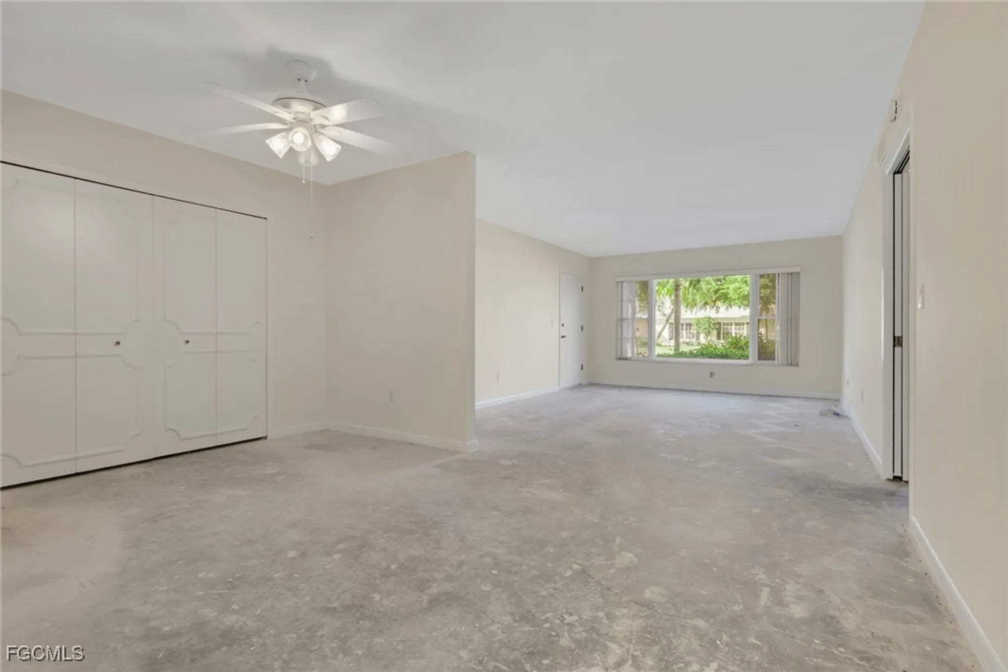 Property Slideshow image 20 of 34 | 1322 s brandywine cir 1, Fort Myers, FL, 33919