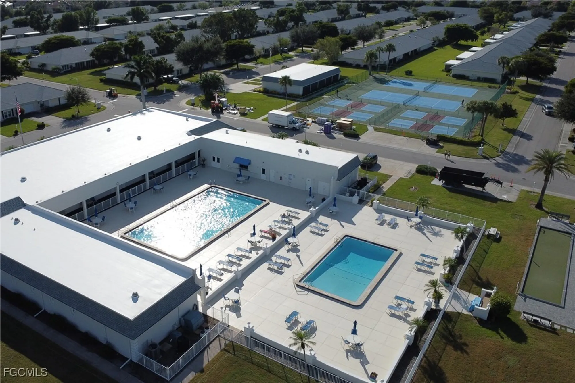 Property Slideshow image 31 of 34 | 1322 s brandywine cir 1, Fort Myers, FL, 33919