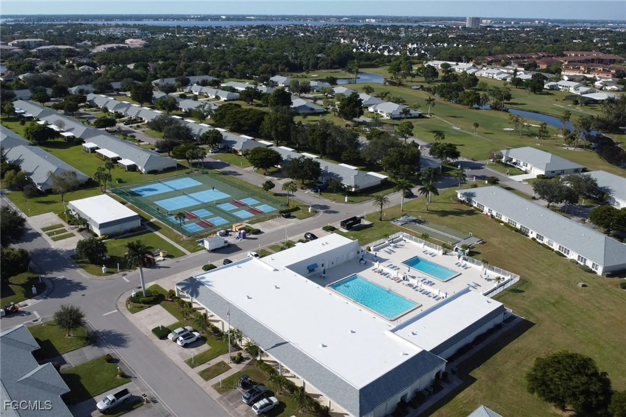 Property Slideshow image 32 of 34 | 1322 s brandywine cir 1, Fort Myers, FL, 33919