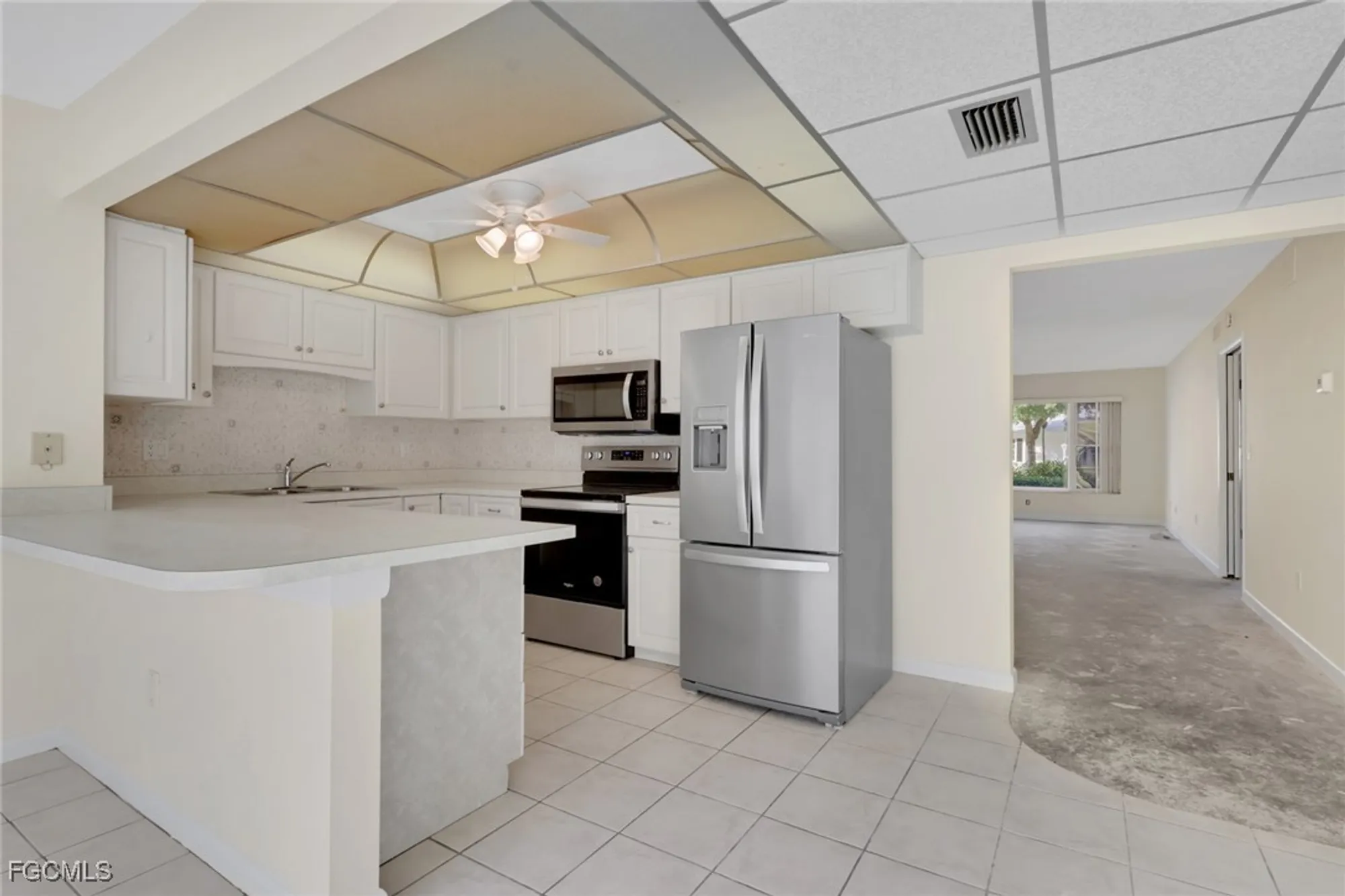 Property Slideshow image 6 of 34 | 1322 s brandywine cir 1, Fort Myers, FL, 33919