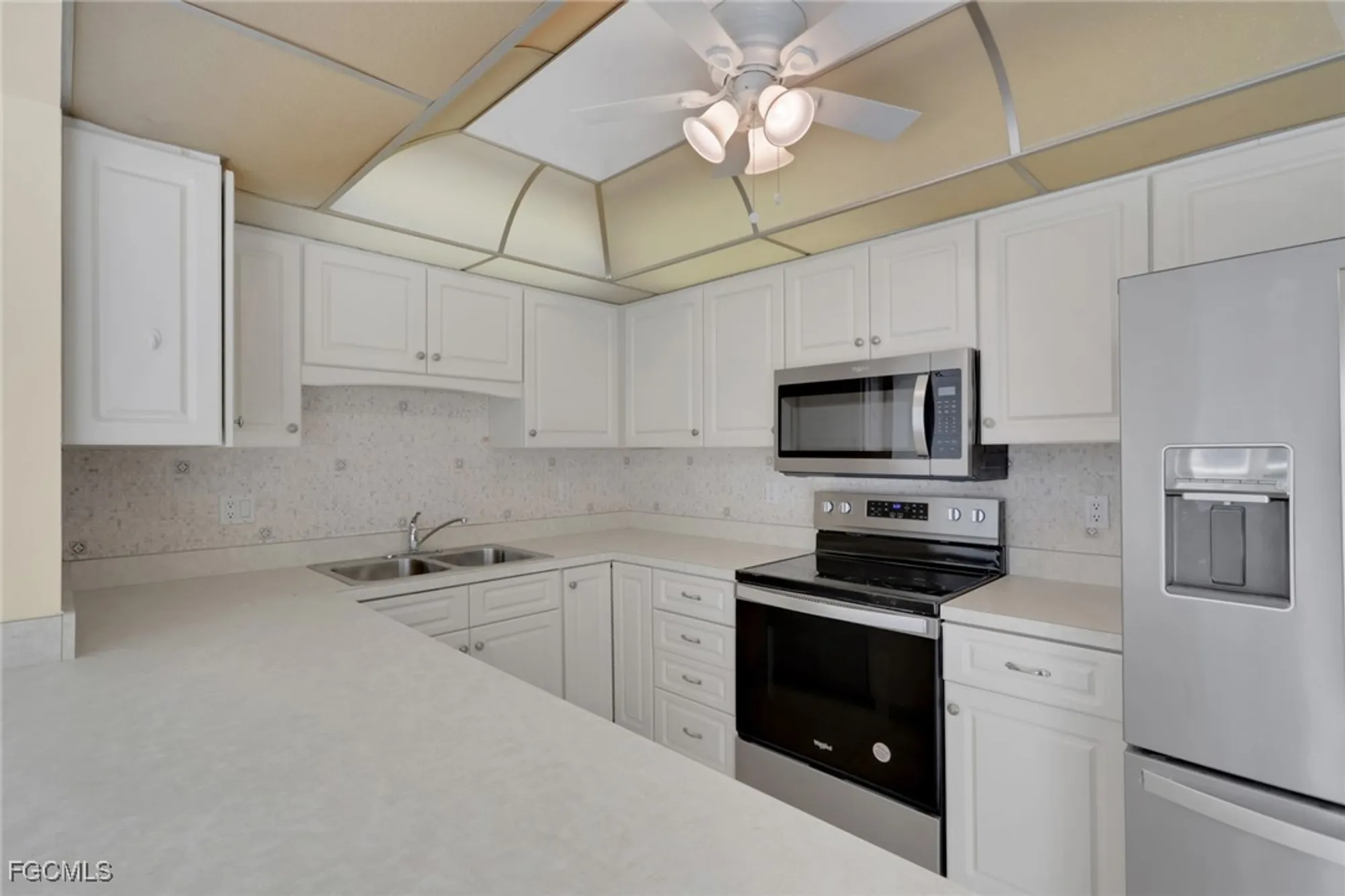Property Slideshow image 7 of 34 | 1322 s brandywine cir 1, Fort Myers, FL, 33919
