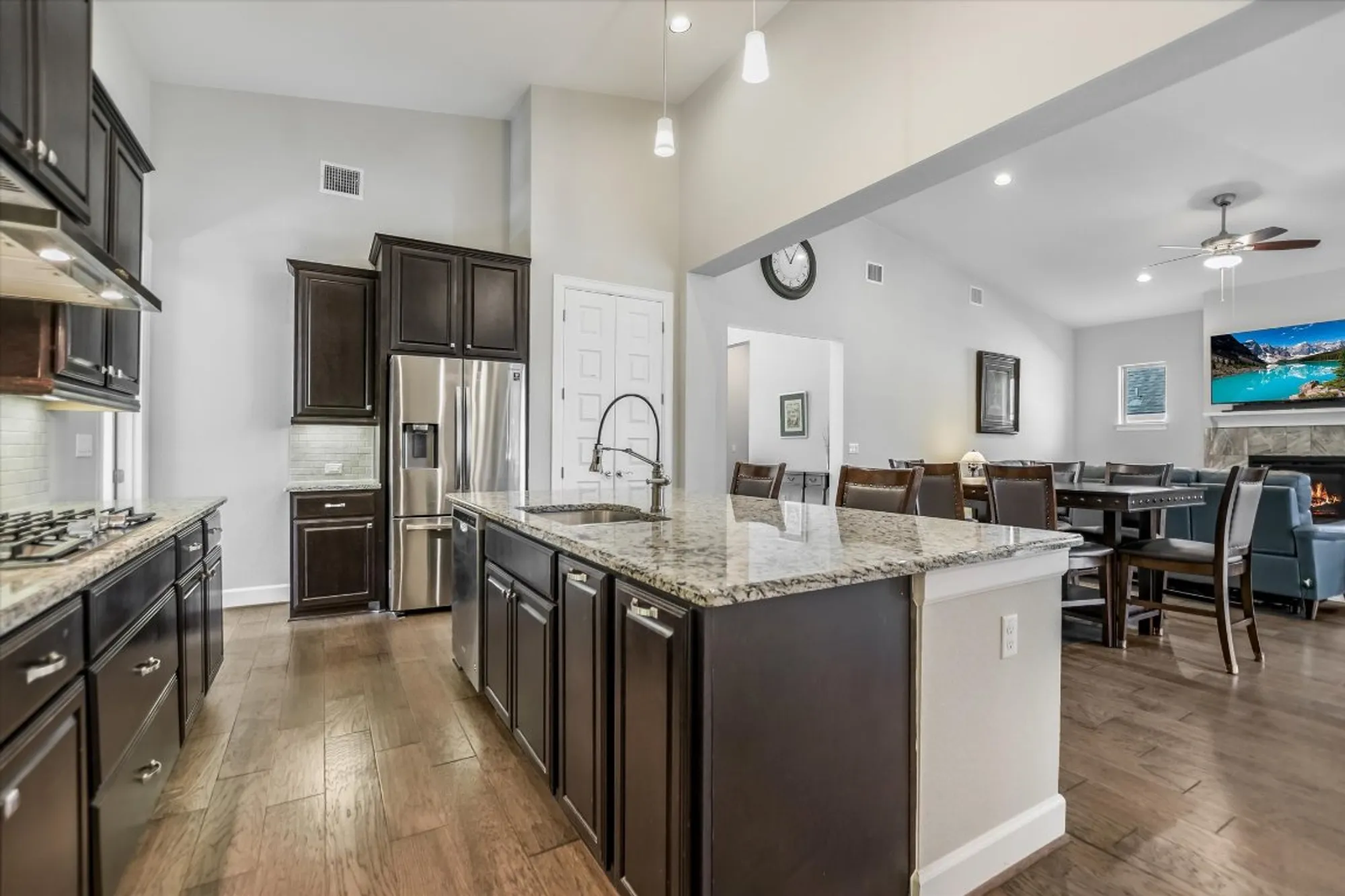 Property Slideshow image 10 of 21 | 804 dancing oak ln, San Marcos, TX, 78666