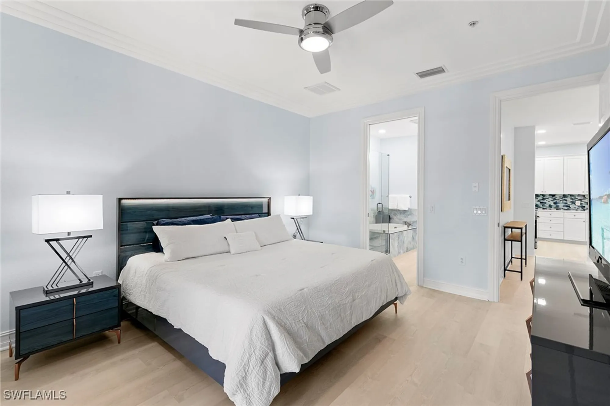 Property Slideshow image 14 of 42 | 9110 capistrano st 8402, Naples, FL, 34113