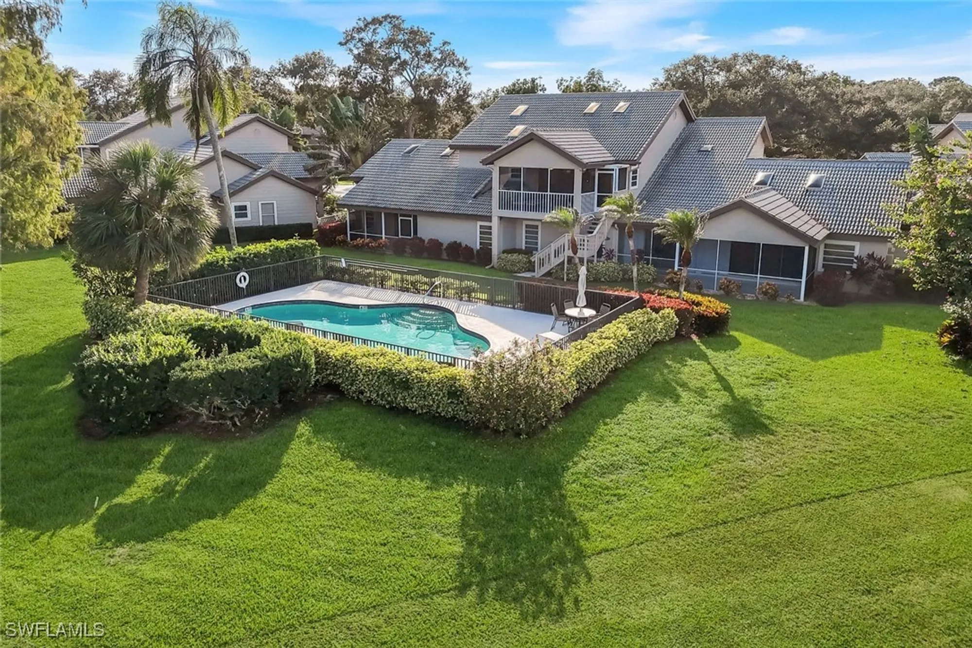 Property Slideshow image 4 of 35 | 269 perignon pl # 16-2, Naples, FL, 34119