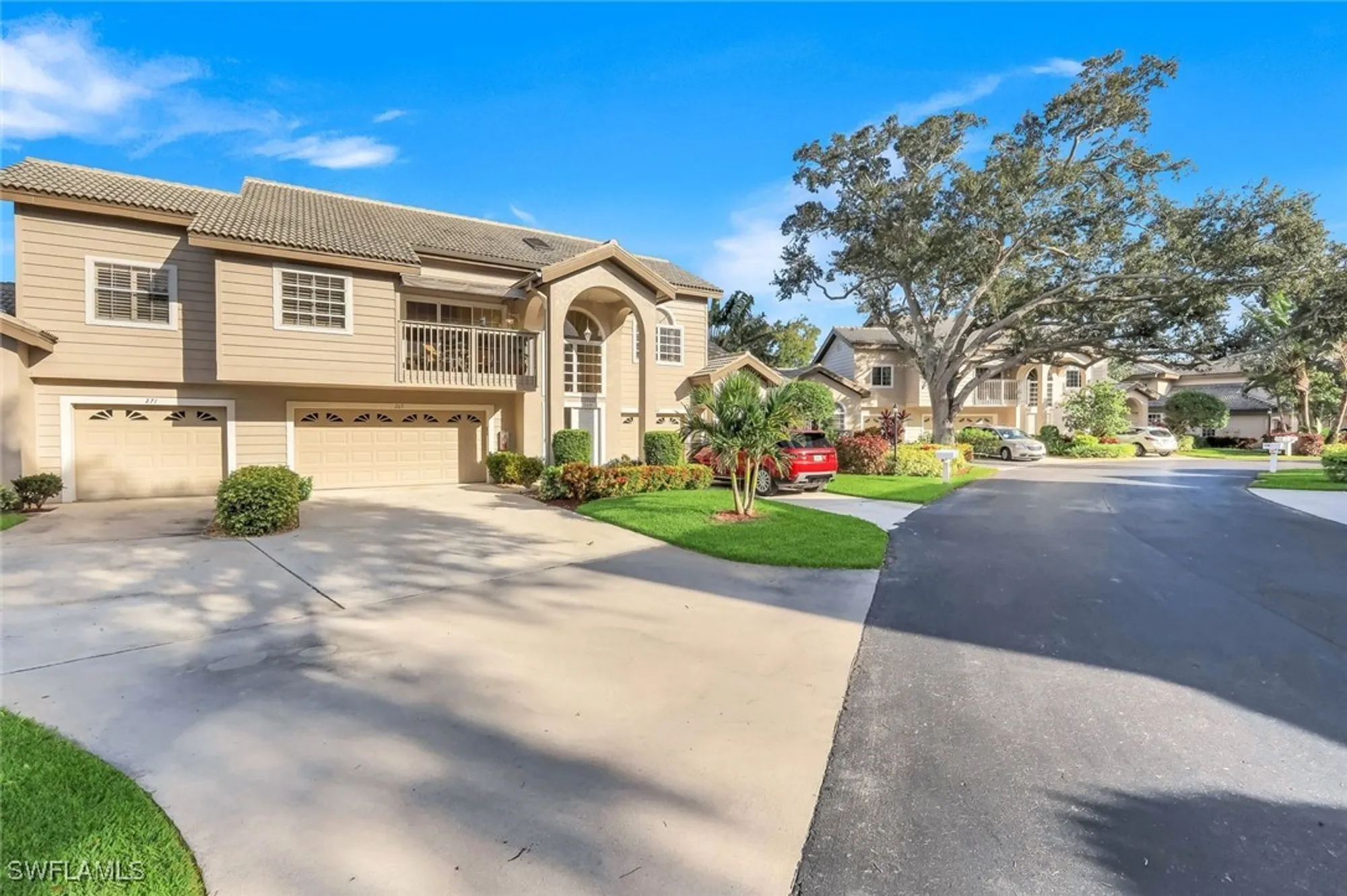 Property Slideshow image 5 of 35 | 269 perignon pl # 16-2, Naples, FL, 34119