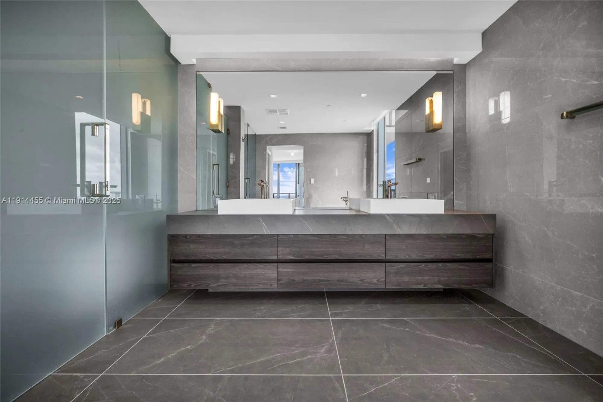 Property Slideshow image 25 of 54 | 1116 n ocean blvd unit 1106, Pompano Beach, FL, 33062