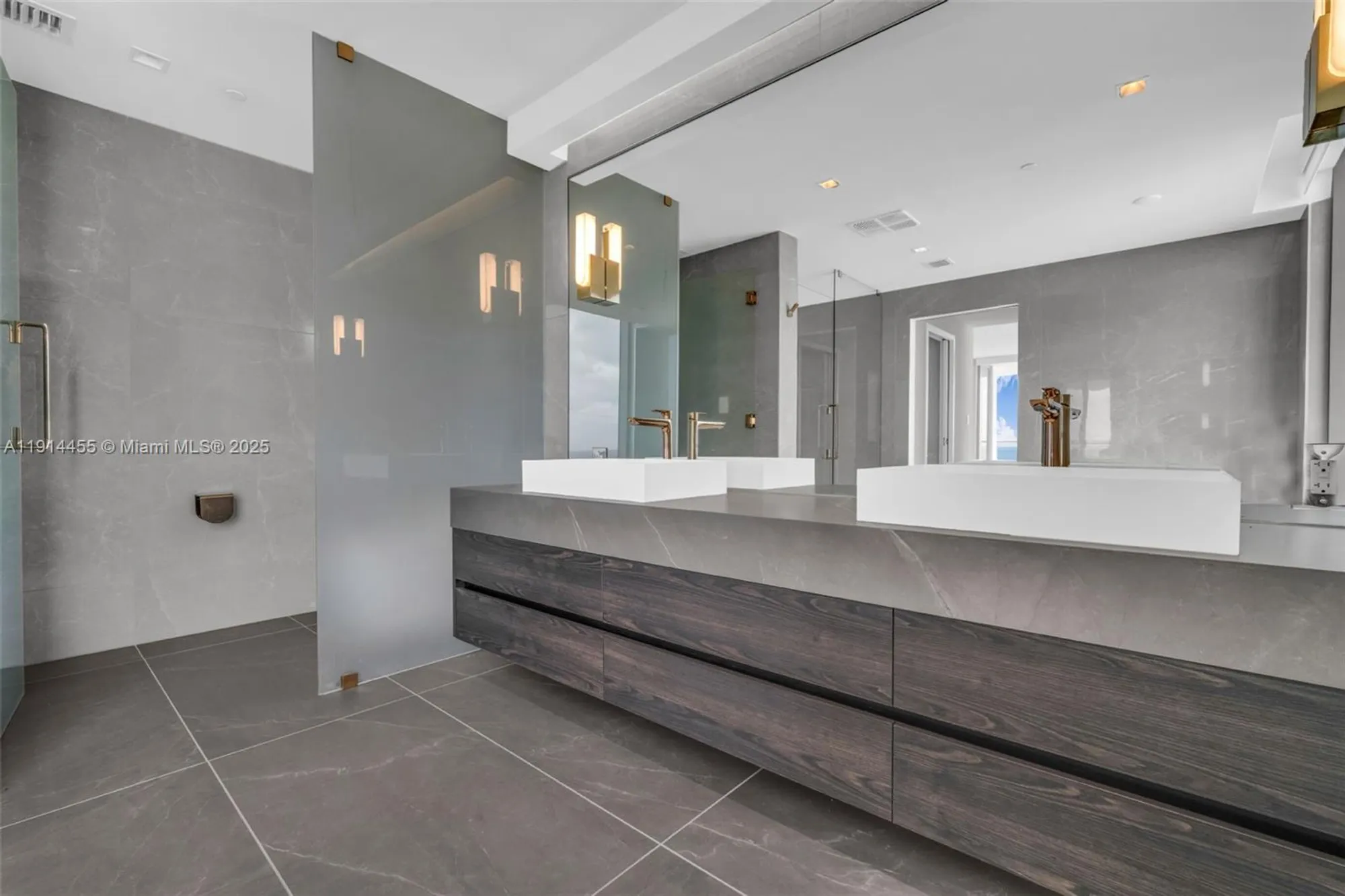 Property Slideshow image 26 of 54 | 1116 n ocean blvd unit 1106, Pompano Beach, FL, 33062