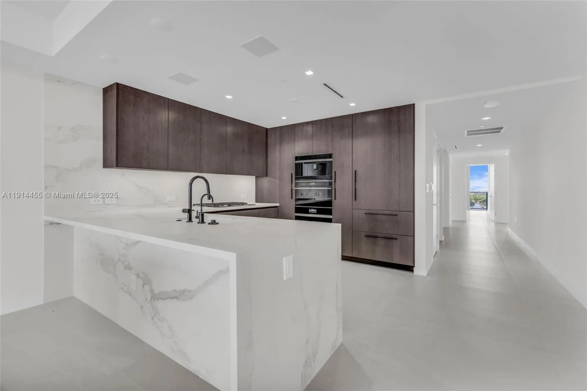 Property Slideshow image 7 of 54 | 1116 n ocean blvd unit 1106, Pompano Beach, FL, 33062