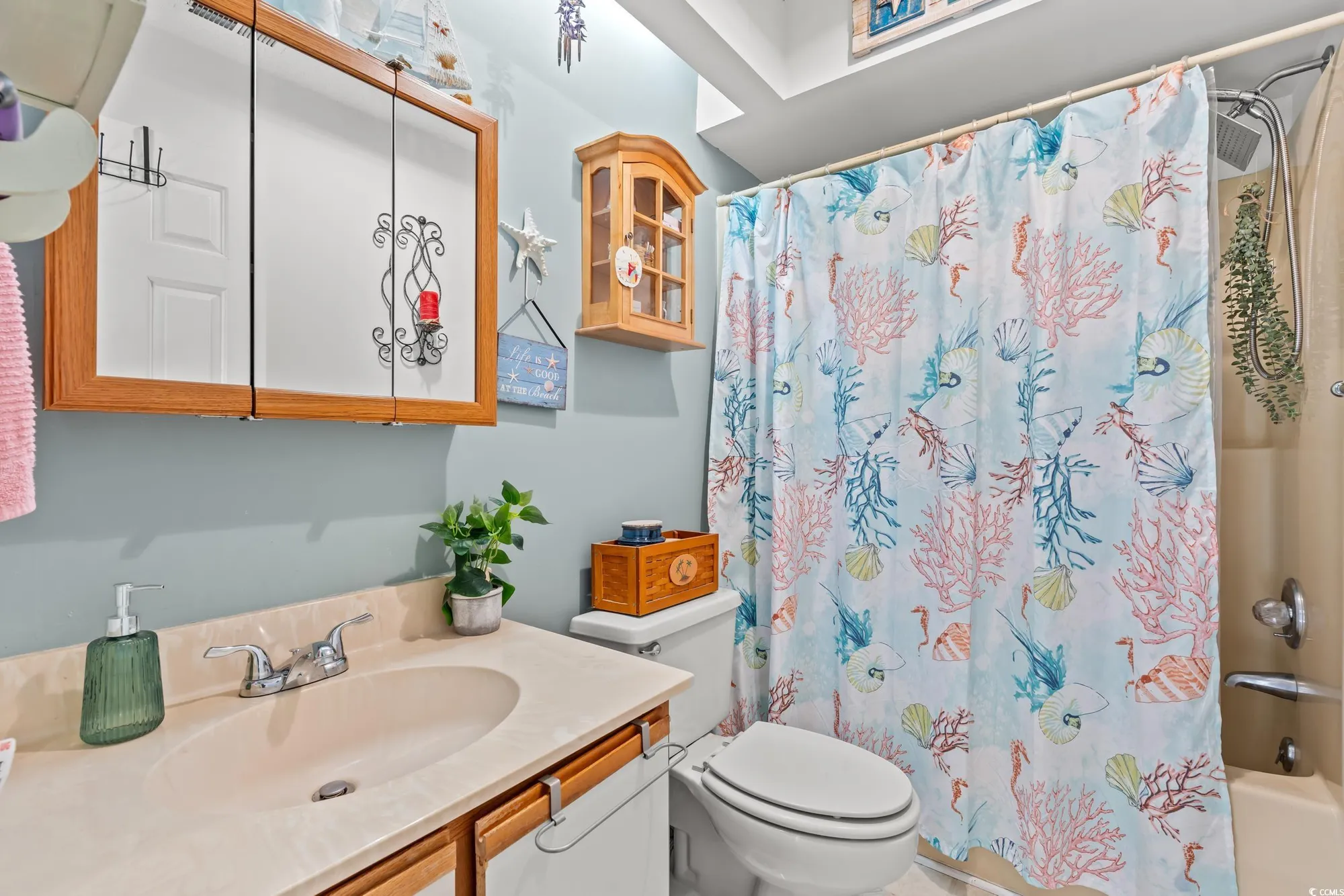 Property Slideshow image 18 of 40 | 308 killarney dr, Myrtle Beach, SC, 29588