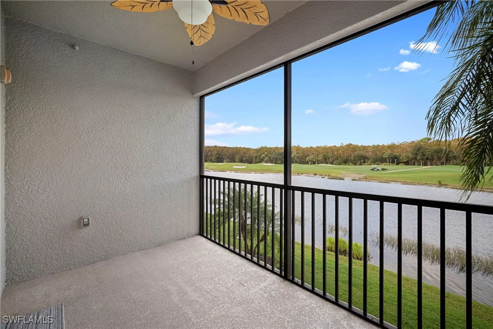 Property Slideshow image 11 of 50 | 10275 heritage bay blvd 725, Naples, FL, 34120