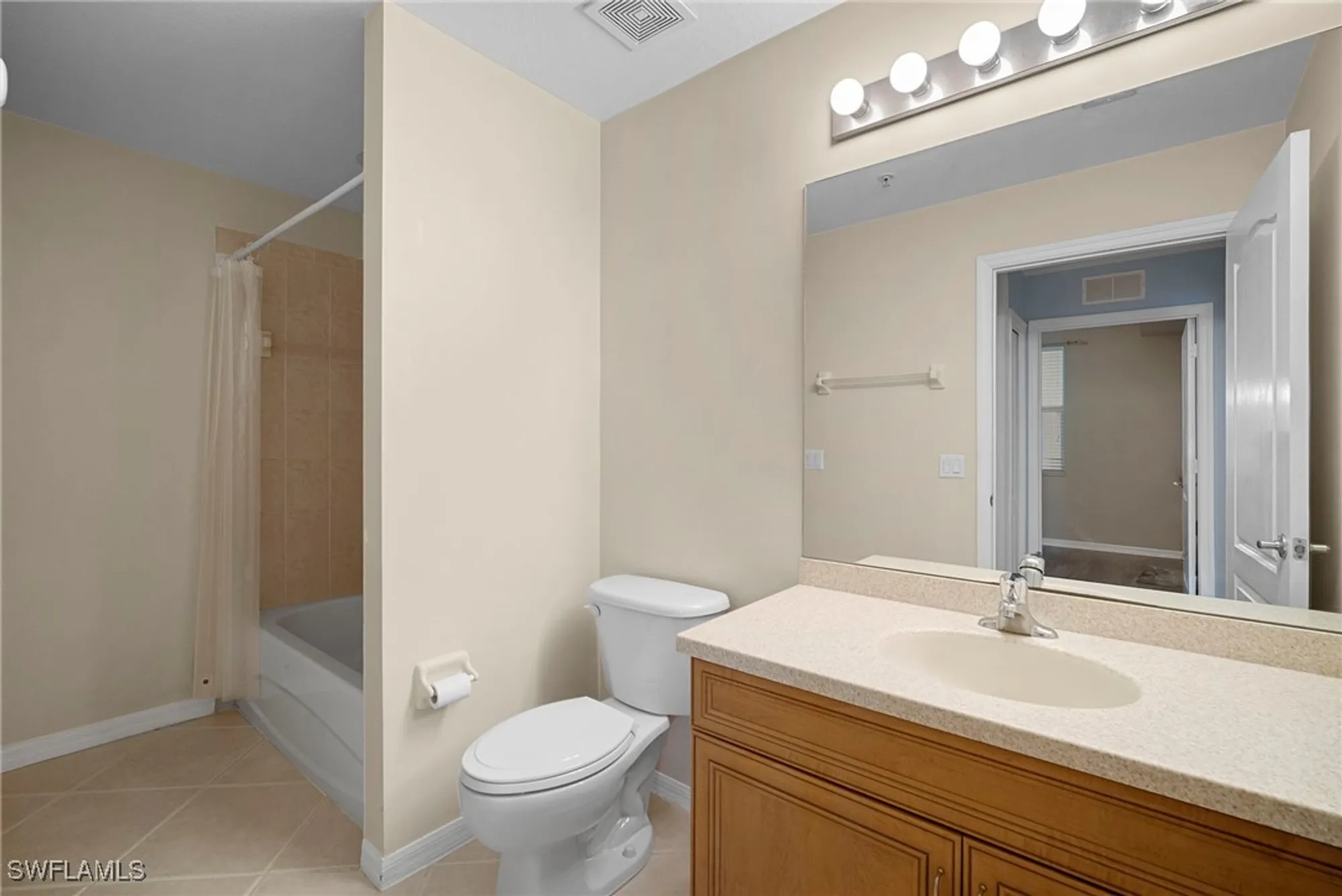 Property Slideshow image 27 of 50 | 10275 heritage bay blvd 725, Naples, FL, 34120