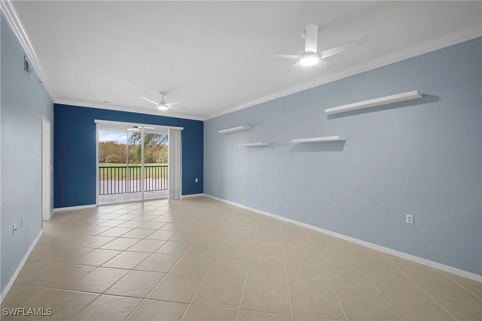 Property Slideshow image 9 of 50 | 10275 heritage bay blvd 725, Naples, FL, 34120