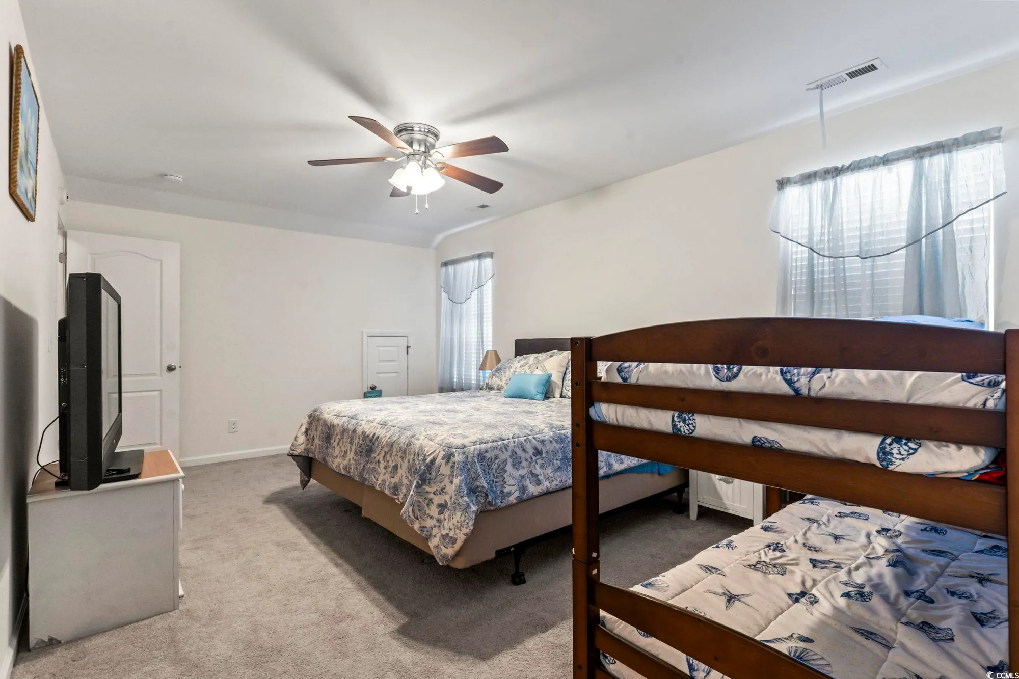 Property Slideshow image 29 of 40 | 1725 boyne dr, Myrtle Beach, SC, 29588