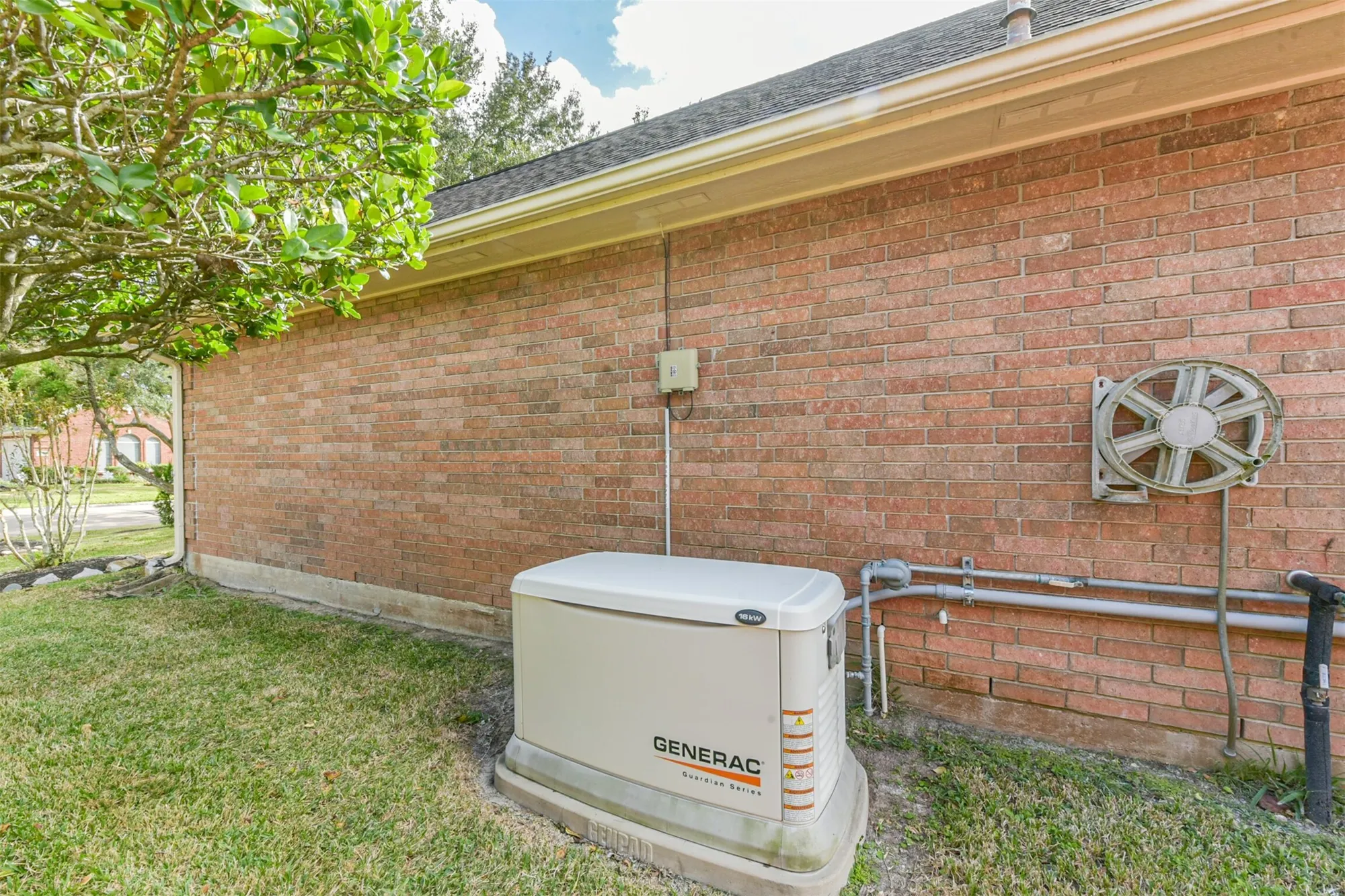 Property Slideshow image 33 of 36 | 3810 e peach hollow cir, Pearland, TX, 77584