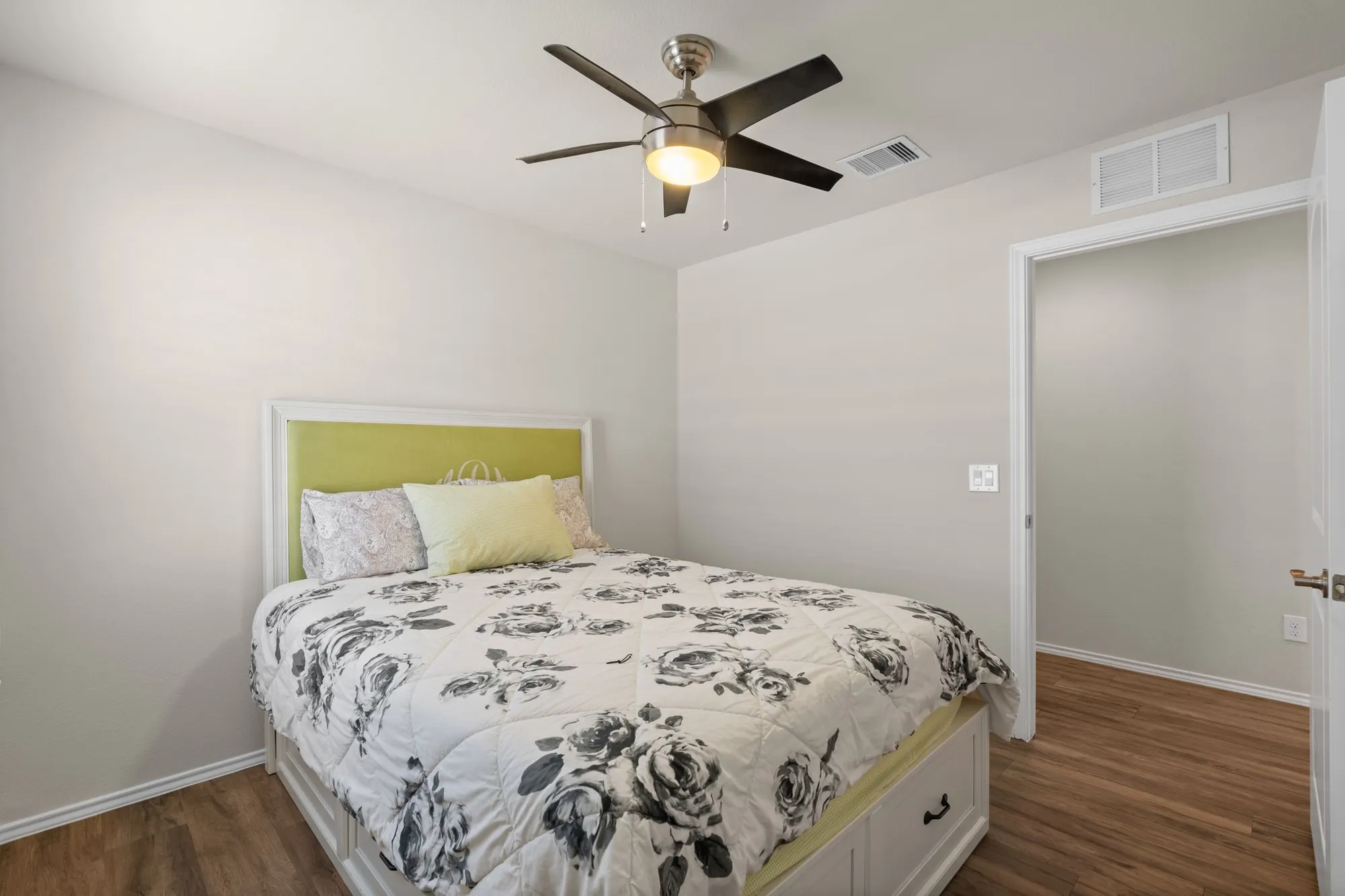 Property Slideshow image 24 of 33 | 638 saffron plum ln, Richmond, TX, 77469