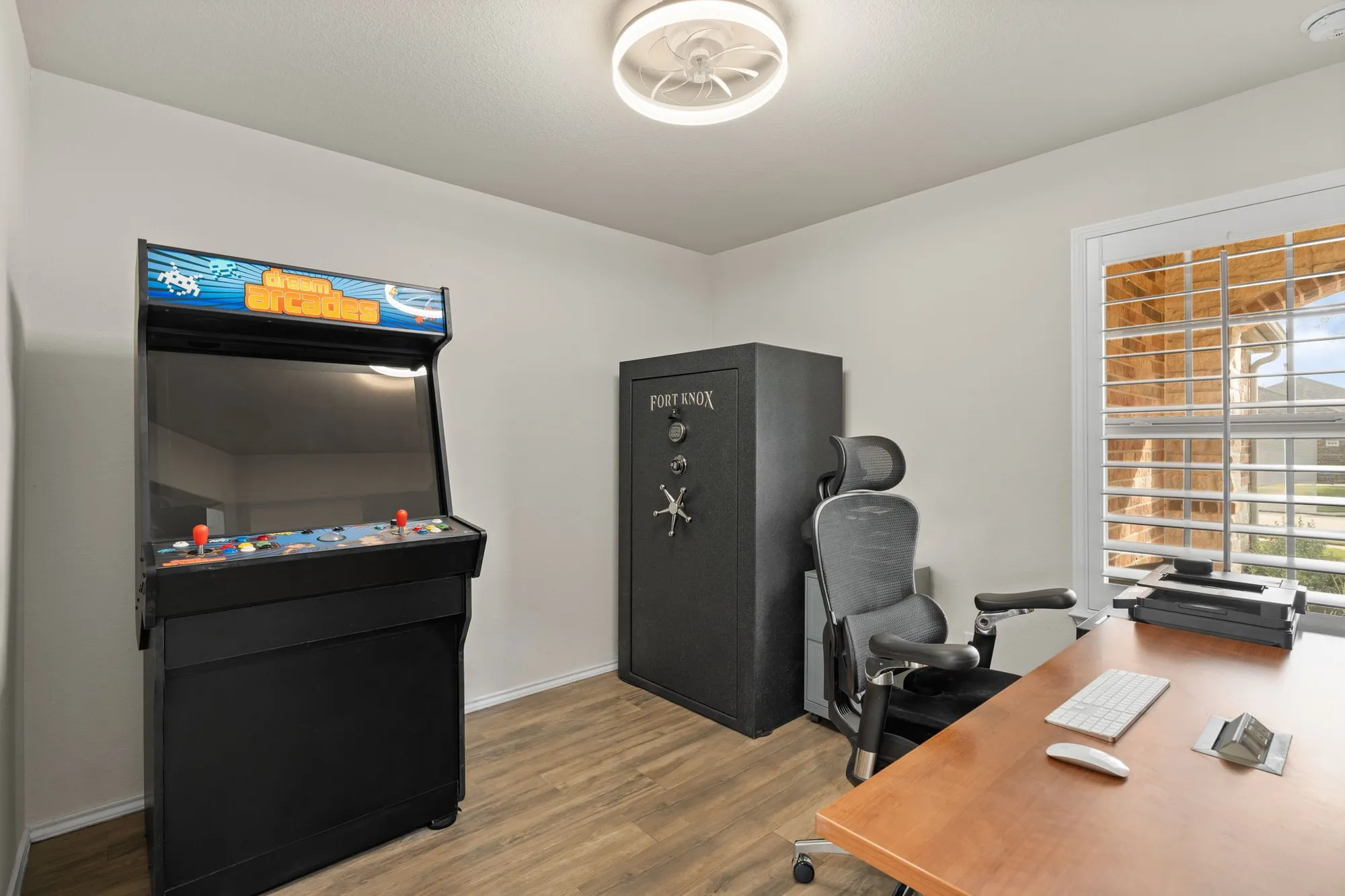 Property Slideshow image 27 of 33 | 638 saffron plum ln, Richmond, TX, 77469