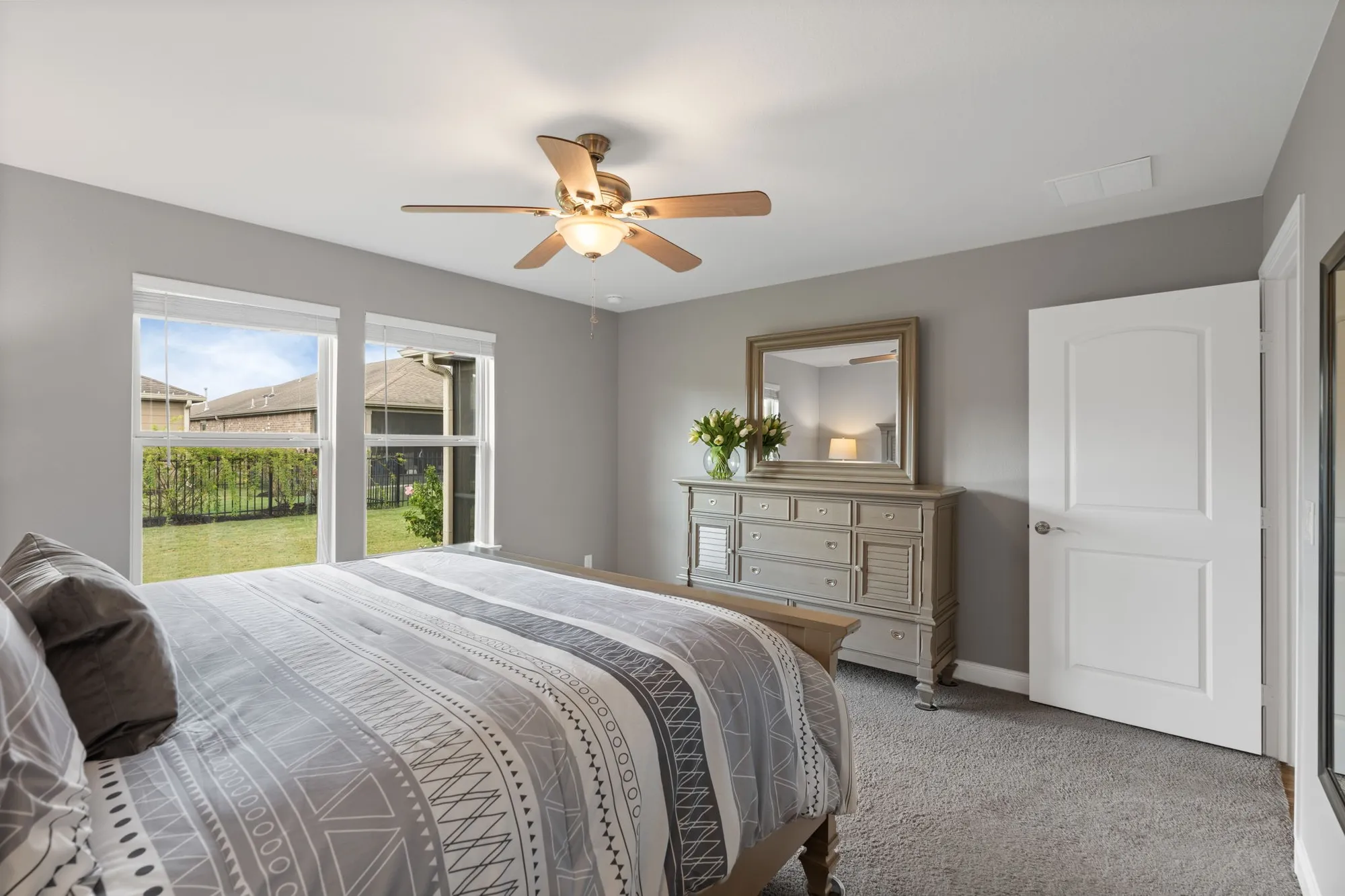 Property Slideshow image 18 of 45 | 606 saguaro way, Richmond, TX, 77469