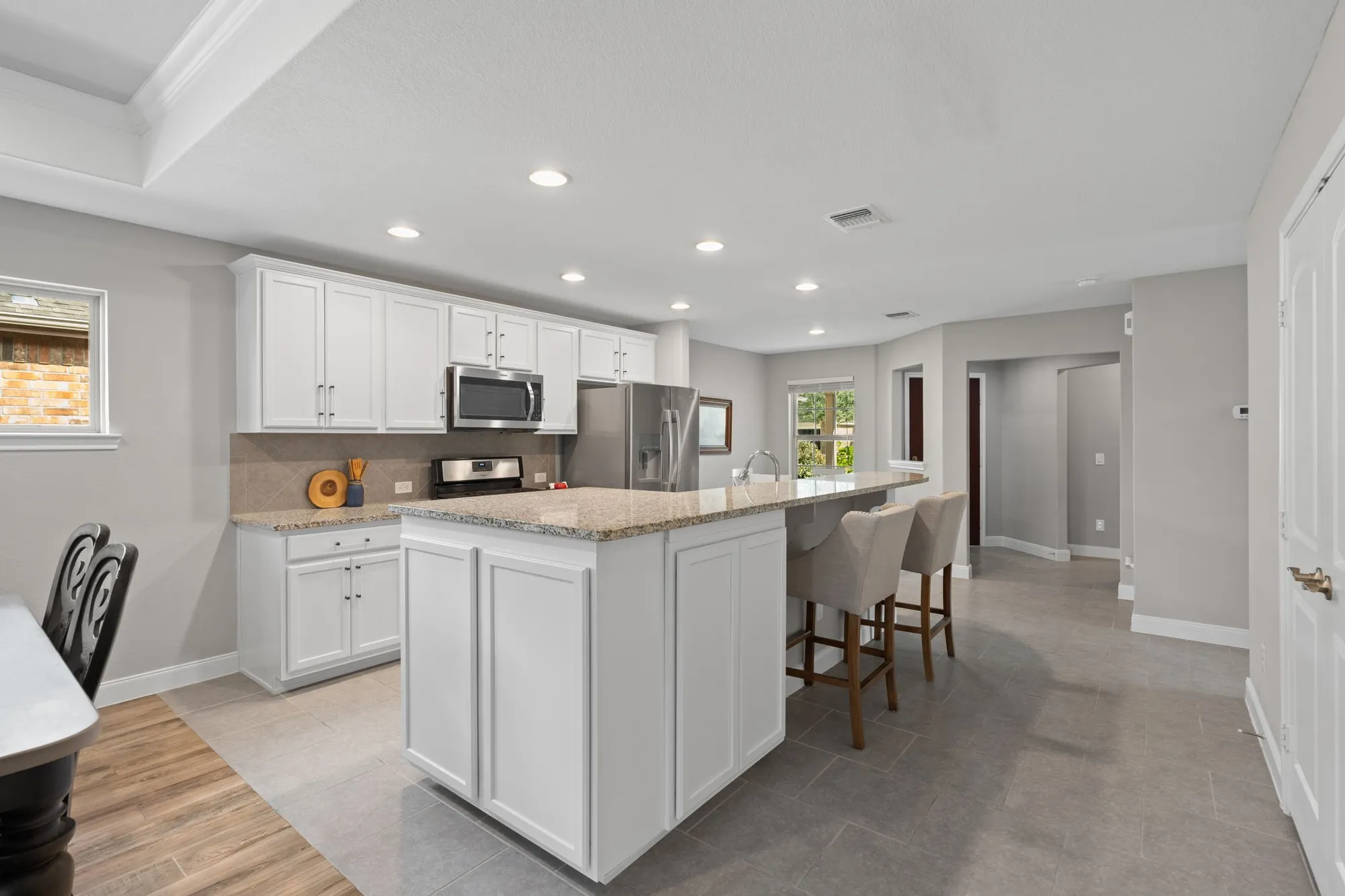 Property Slideshow image 10 of 45 | 606 saguaro way, Richmond, TX, 77469