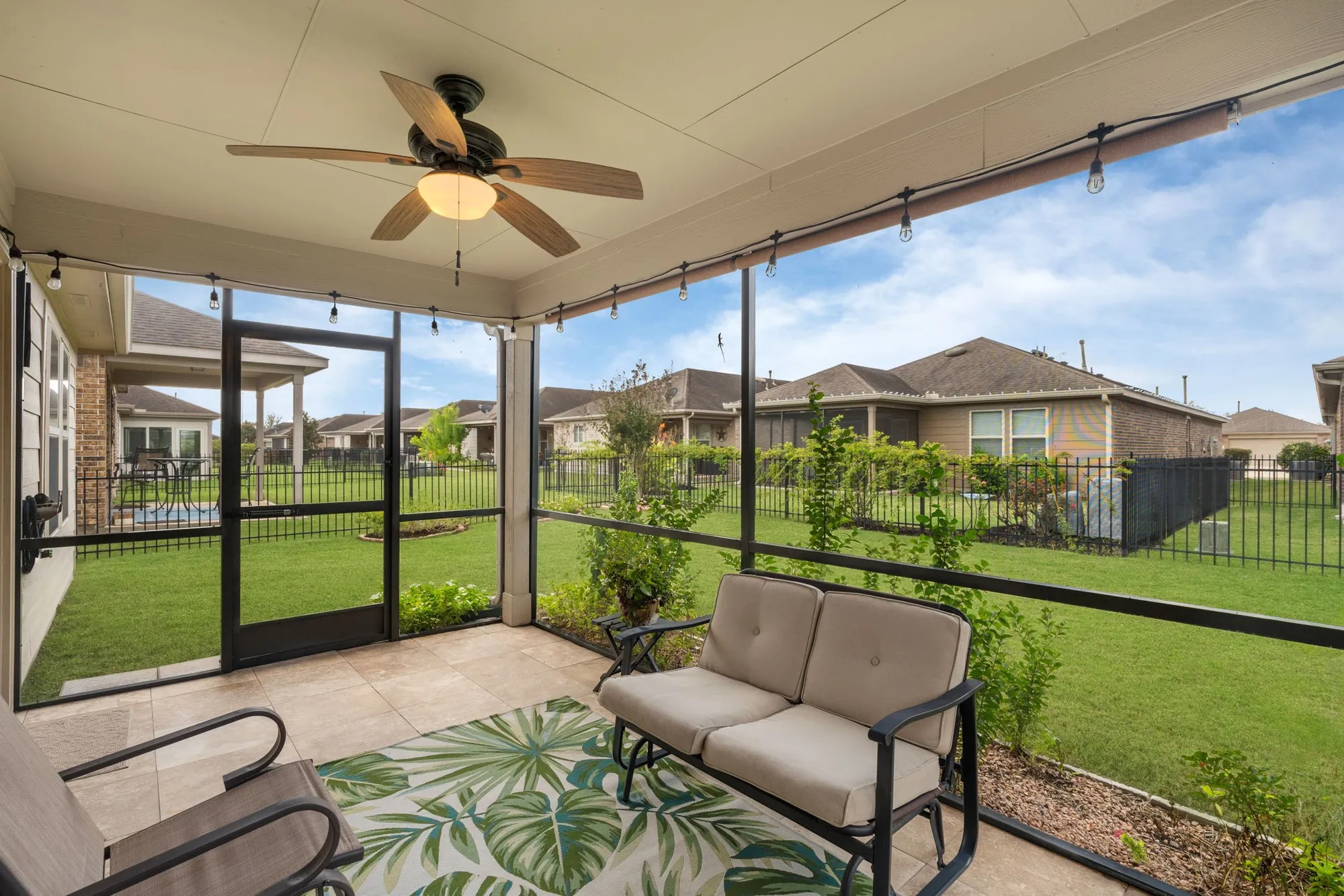 Property Slideshow image 30 of 45 | 606 saguaro way, Richmond, TX, 77469