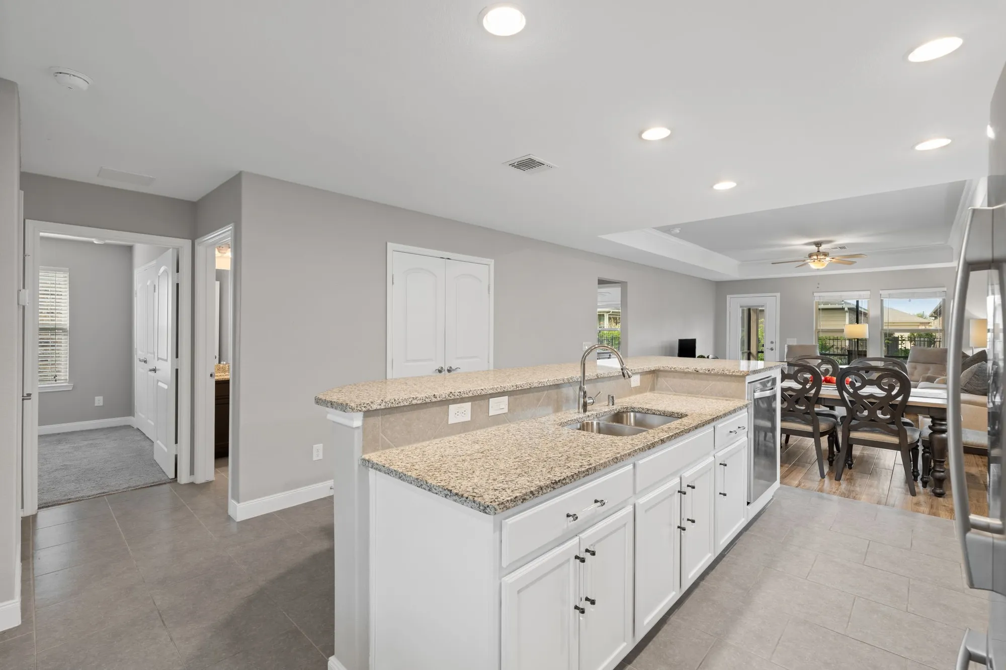 Property Slideshow image 7 of 45 | 606 saguaro way, Richmond, TX, 77469