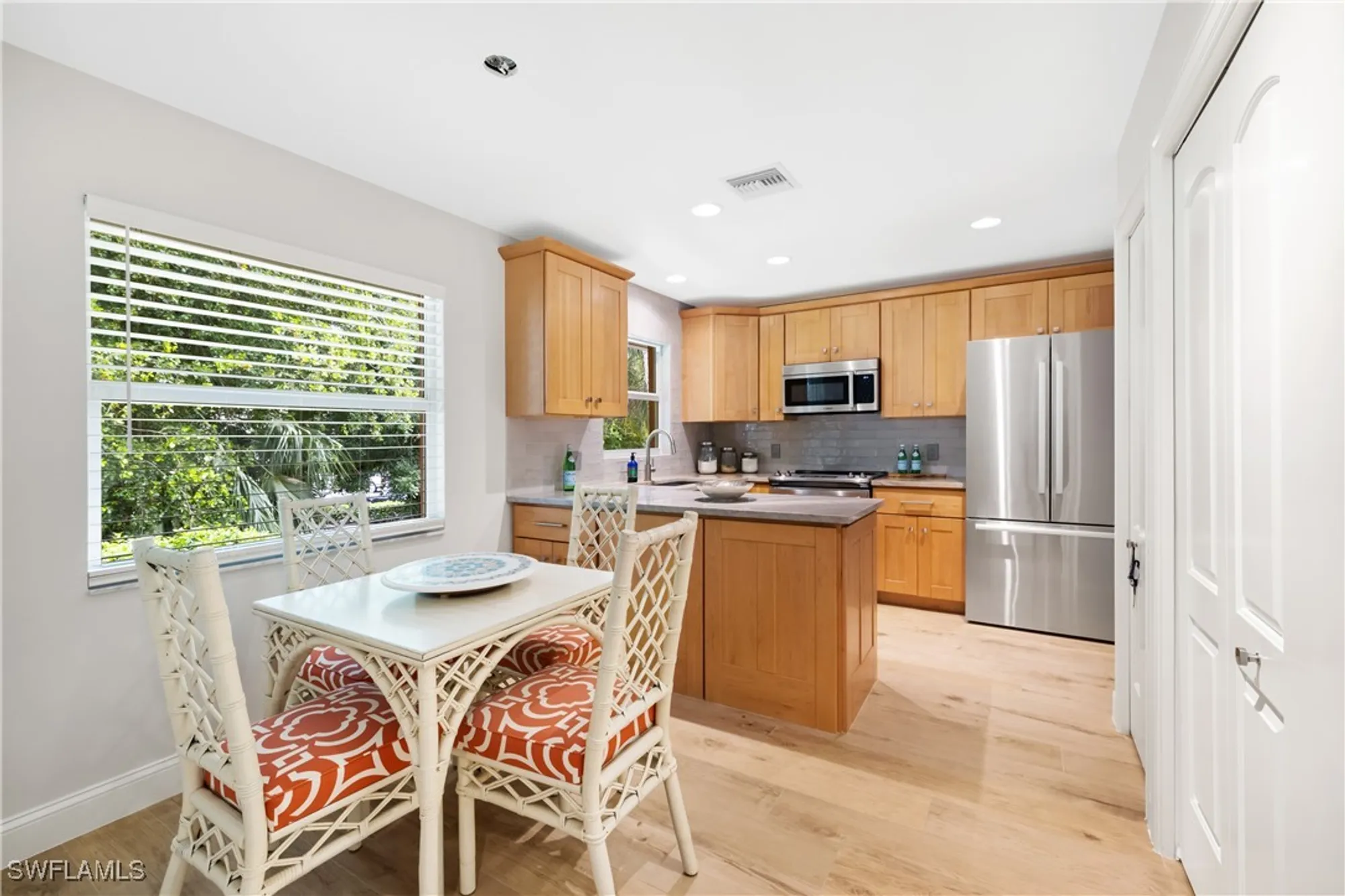 Property Slideshow image 15 of 31 | 3200 binnacle dr c3, Naples, FL, 34103