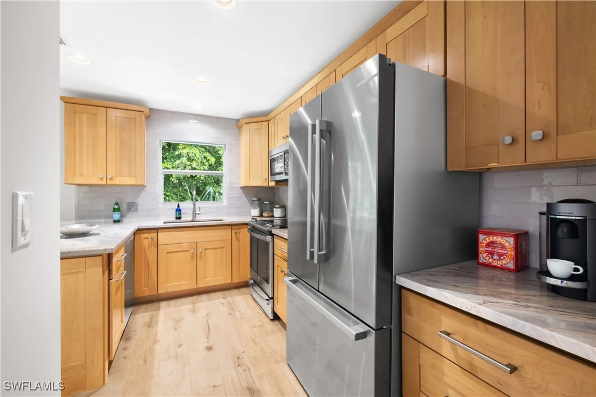 Property Slideshow image 4 of 31 | 3200 binnacle dr c3, Naples, FL, 34103