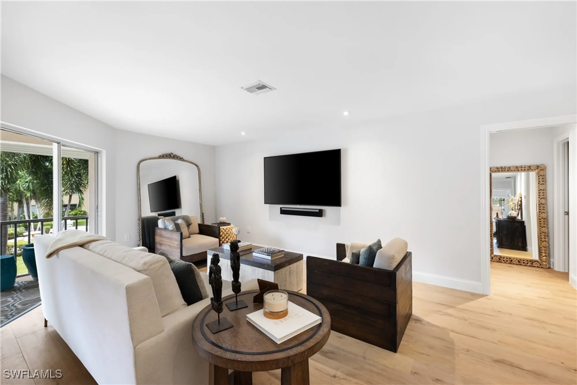 Property Slideshow image 6 of 31 | 3200 binnacle dr c3, Naples, FL, 34103