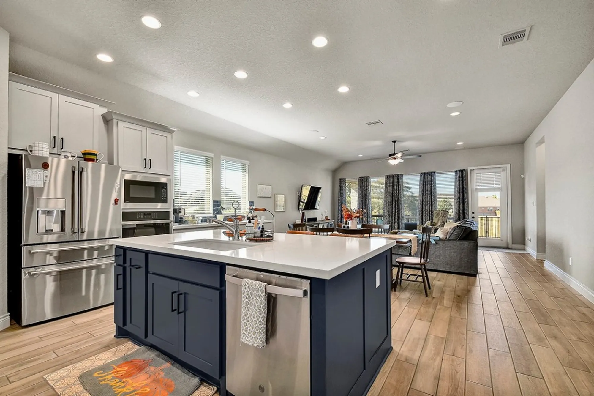 Property Slideshow image 12 of 31 | 2192 august ave, New Braunfels, TX, 78132