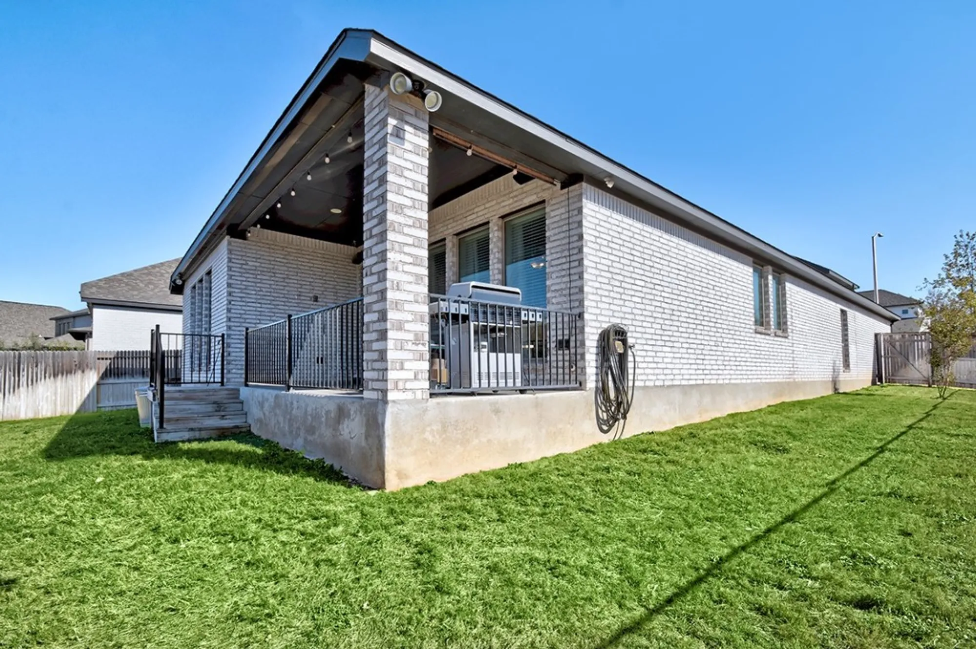 Property Slideshow image 30 of 31 | 2192 august ave, New Braunfels, TX, 78132