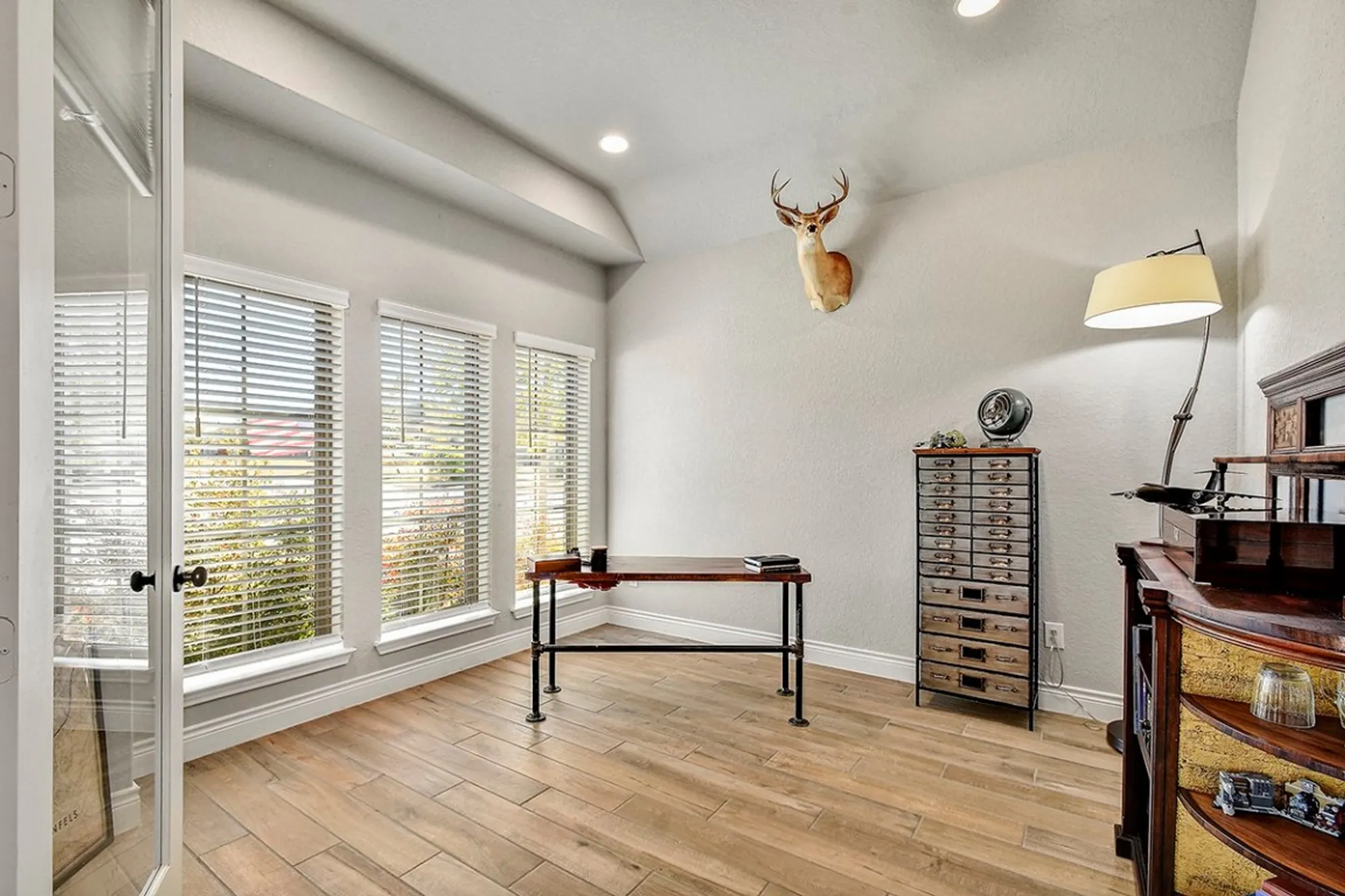 Property Slideshow image 6 of 31 | 2192 august ave, New Braunfels, TX, 78132