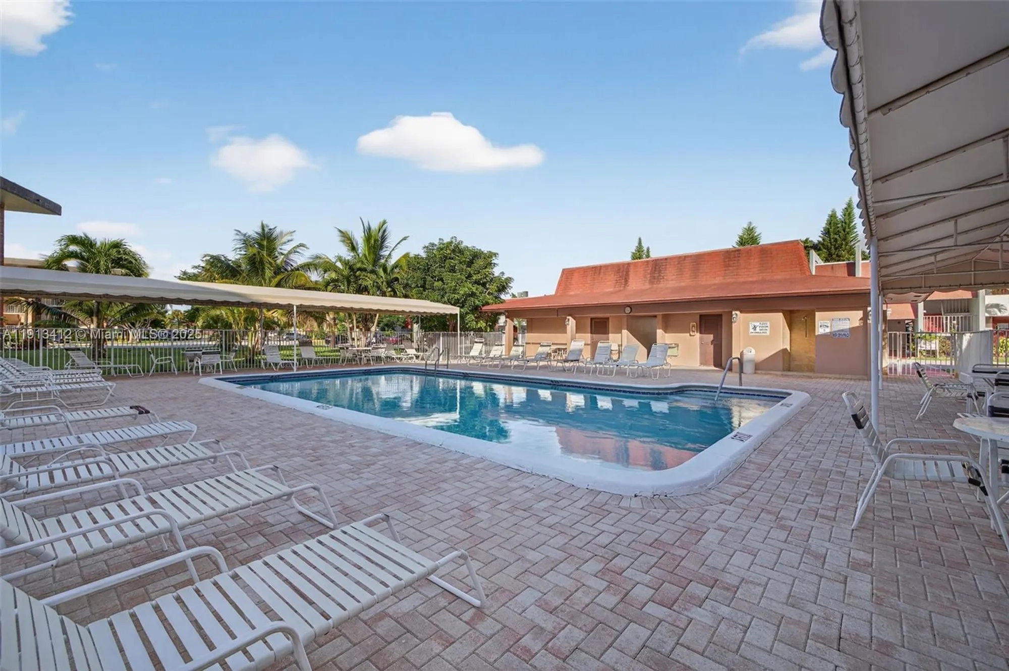 Property Slideshow image 27 of 43 | 2991 nw 46th ave 202, Lauderdale Lakes, FL, 33313