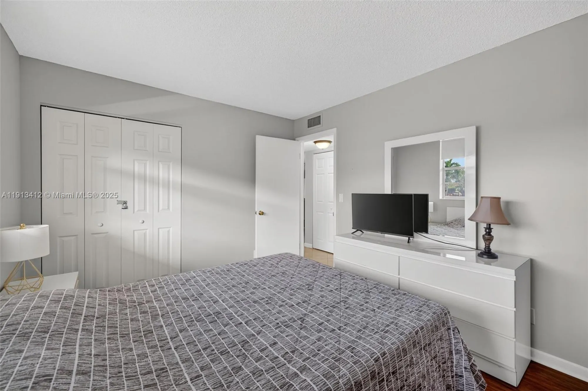 Property Slideshow image 20 of 43 | 2991 nw 46th ave 202, Lauderdale Lakes, FL, 33313