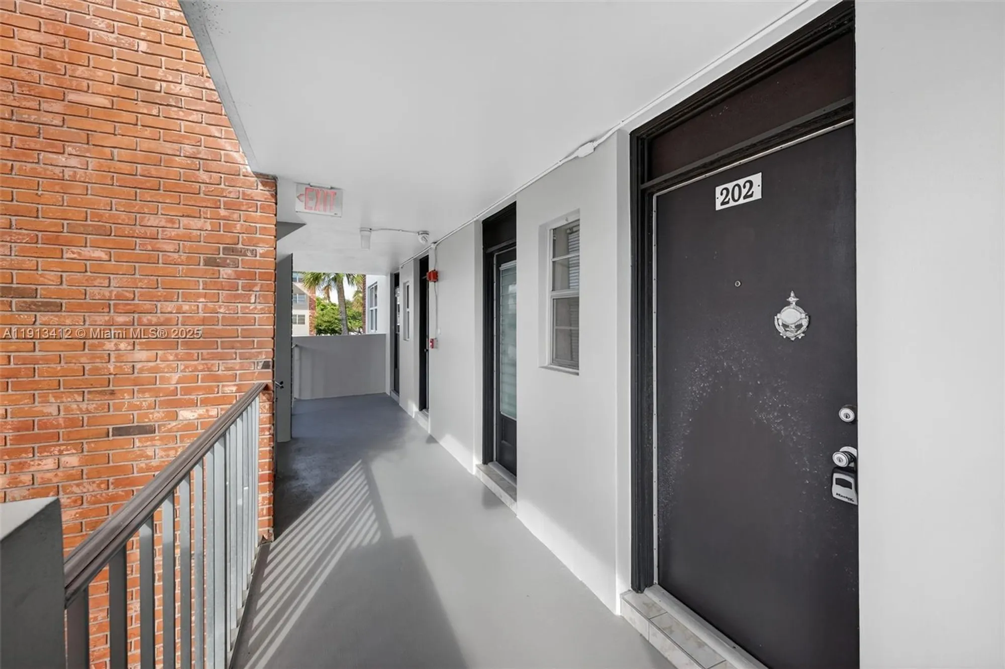 Property Slideshow image 22 of 43 | 2991 nw 46th ave 202, Lauderdale Lakes, FL, 33313