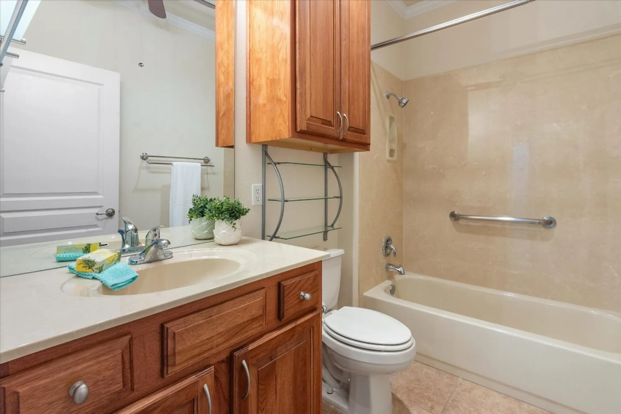 Property Slideshow image 14 of 39 | 531 deer meadow cir, Georgetown, TX, 78633