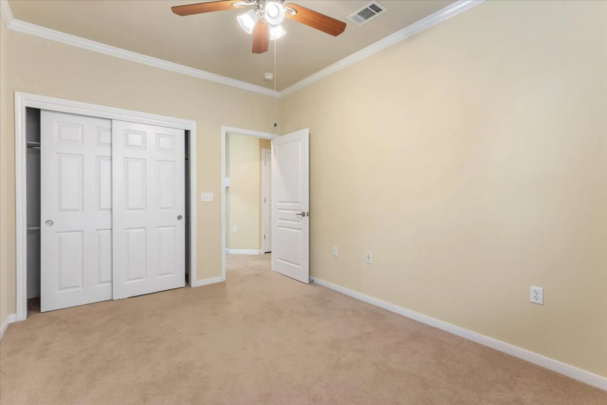 Property Slideshow image 12 of 39 | 531 deer meadow cir, Georgetown, TX, 78633