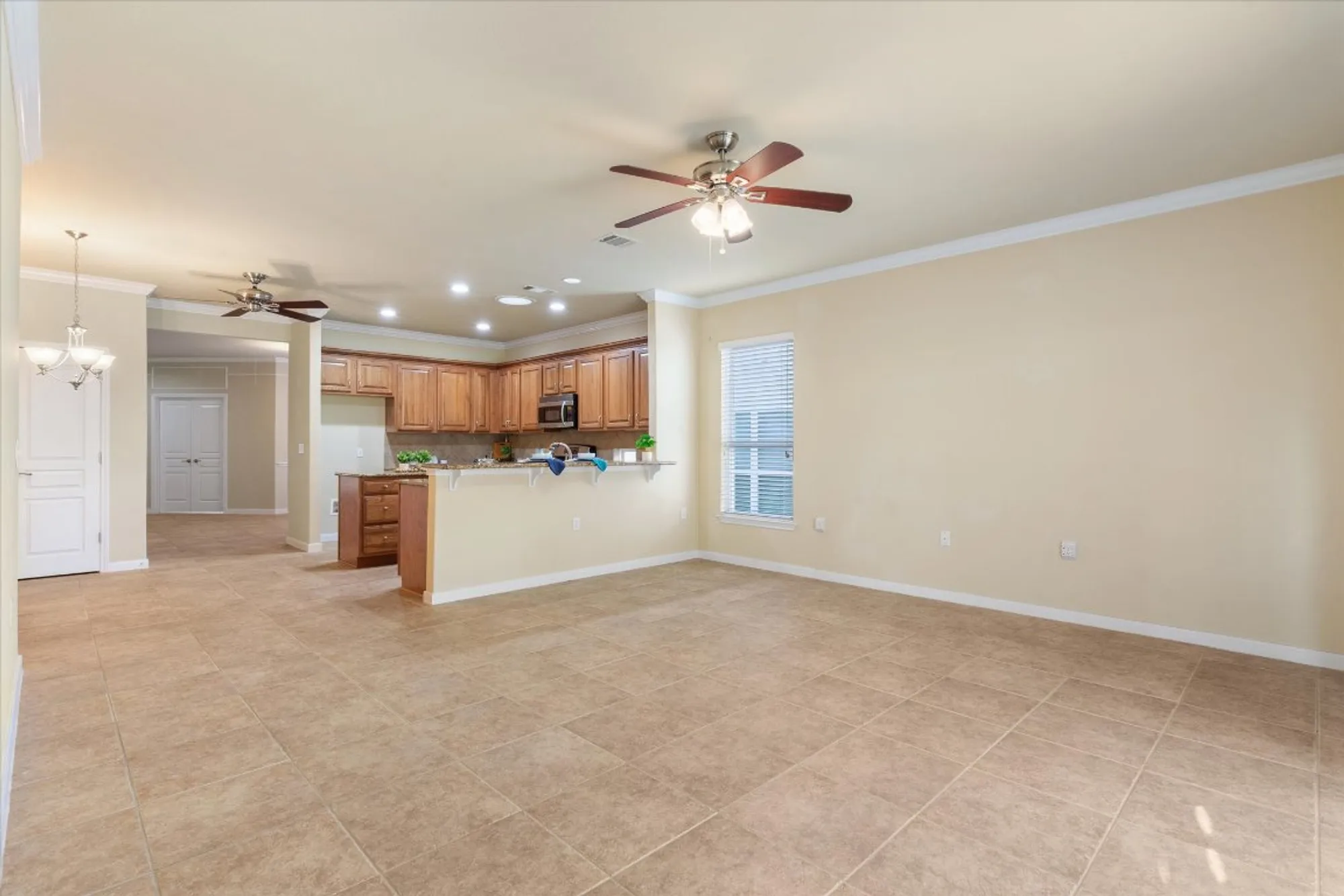 Property Slideshow image 23 of 39 | 531 deer meadow cir, Georgetown, TX, 78633