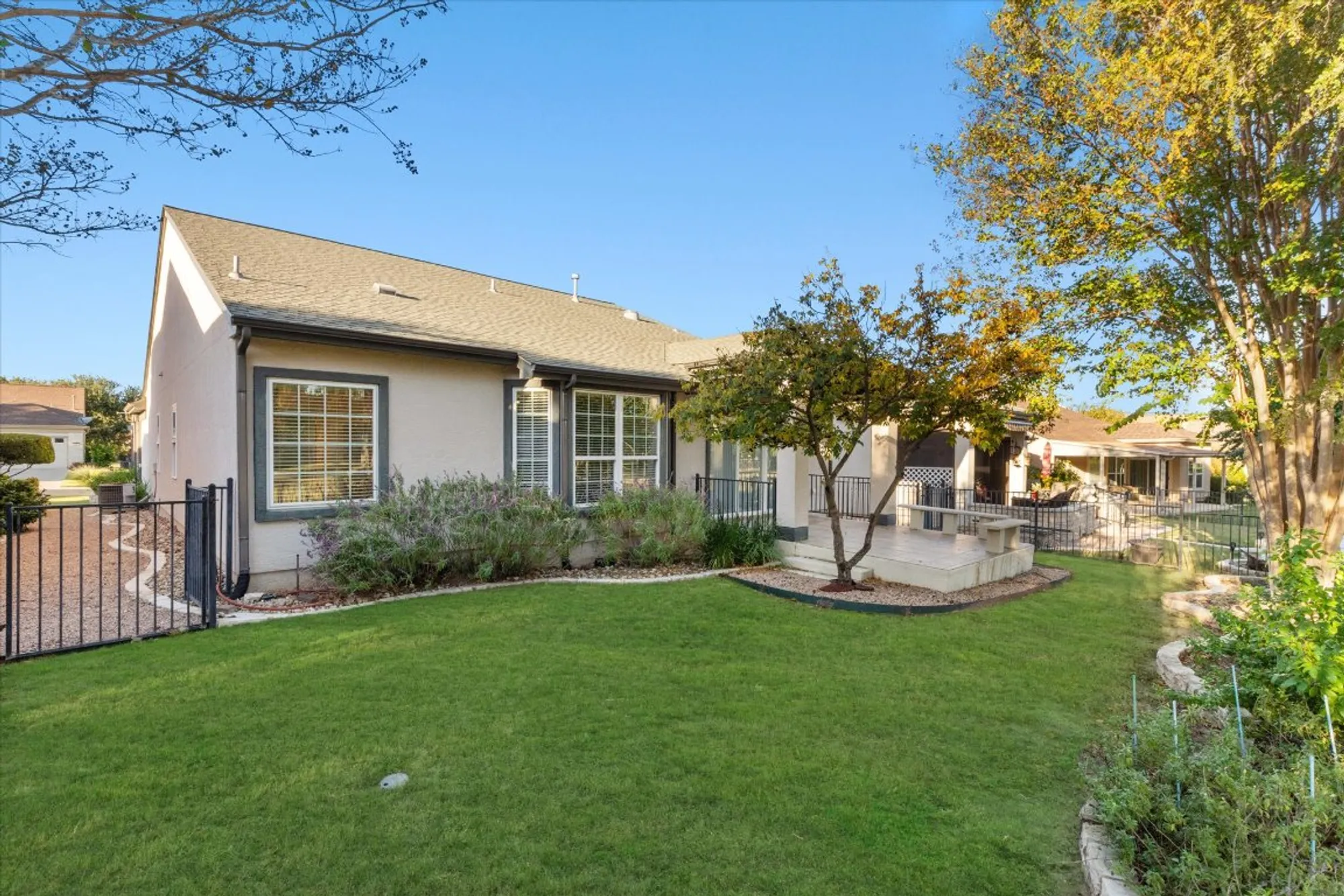 Property Slideshow image 31 of 39 | 531 deer meadow cir, Georgetown, TX, 78633