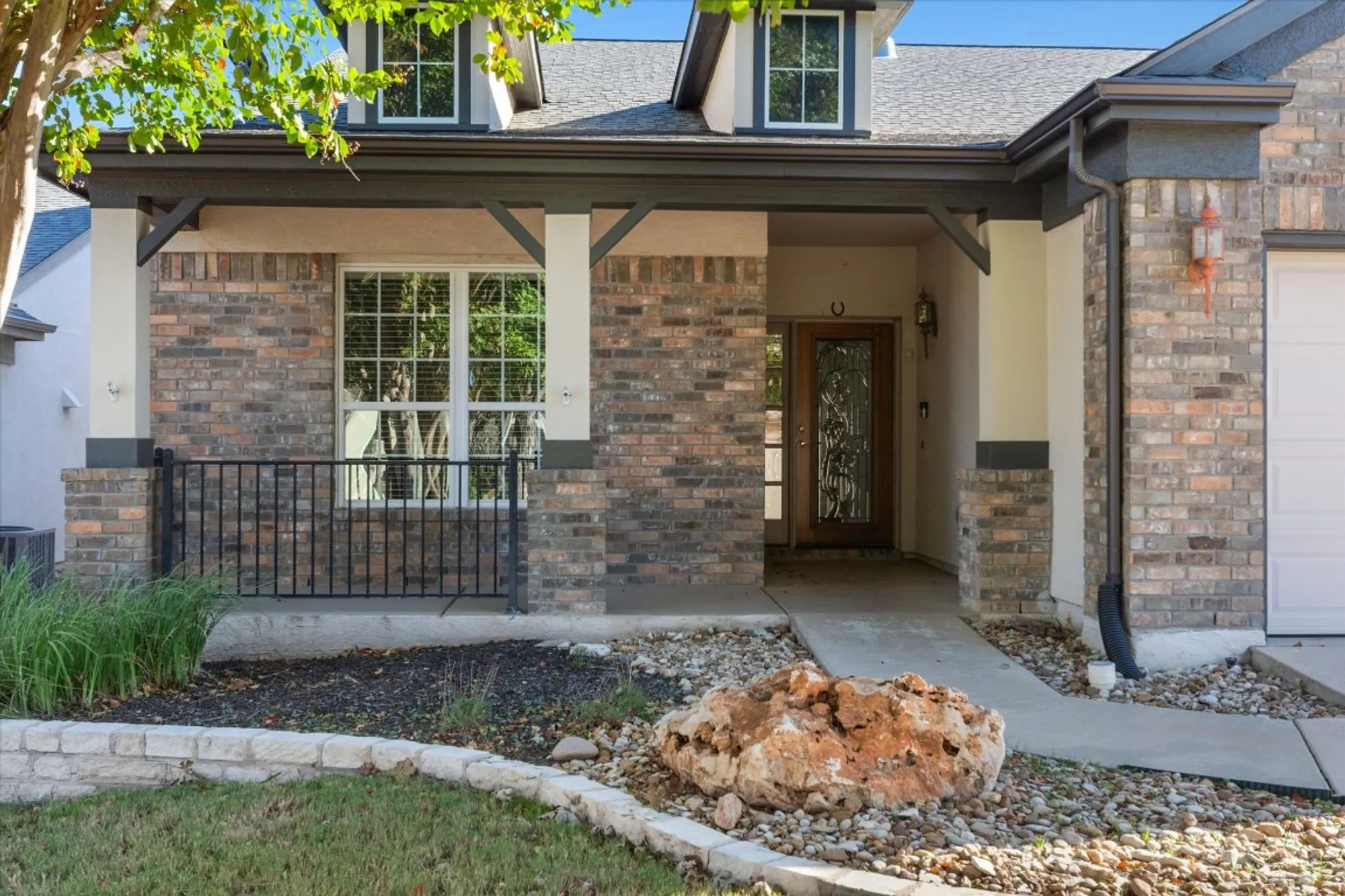 Property Slideshow image 4 of 39 | 531 deer meadow cir, Georgetown, TX, 78633